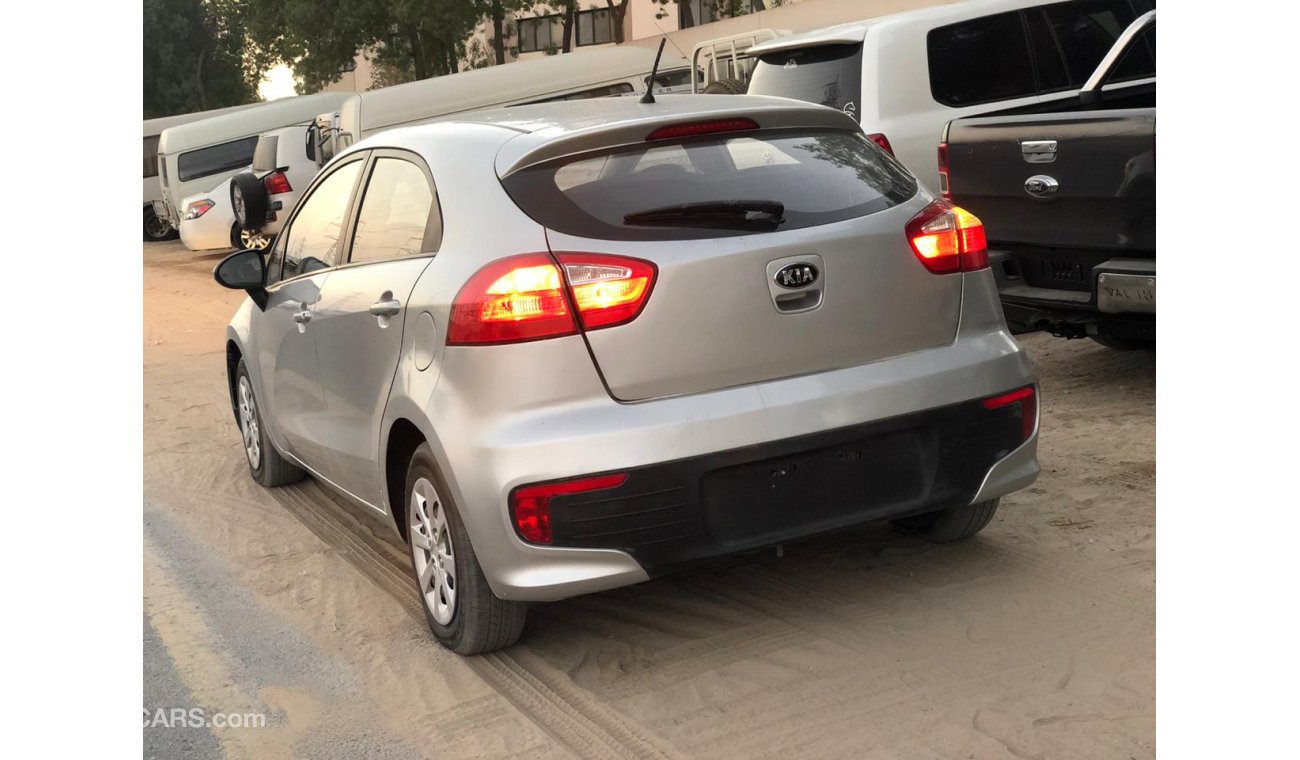 Kia Rio 1.6L, Power Steering, CD-Player, Tuner Audio/Radio, Clean Interior and Exterior, LOT-726