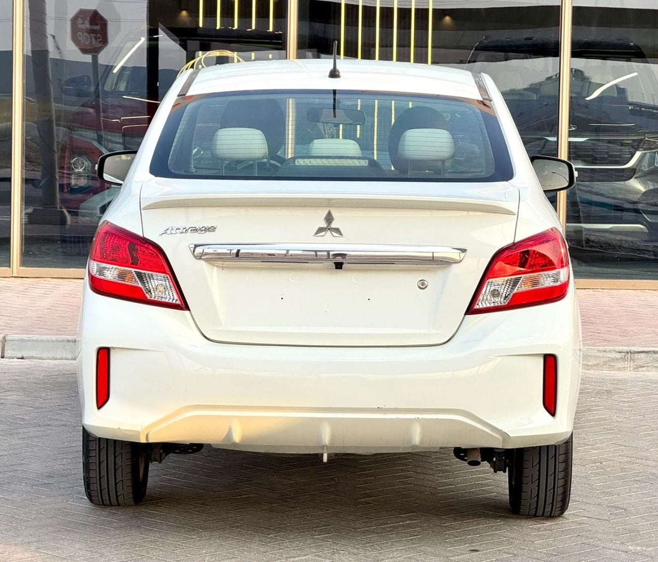 Mitsubishi Attrage GLX HIGHLINE Warranty Type  3rd-party Target Market  UAE (can be exported) GLX MEDIUM LINE TRIM, 1.2L, GCC, ACCID