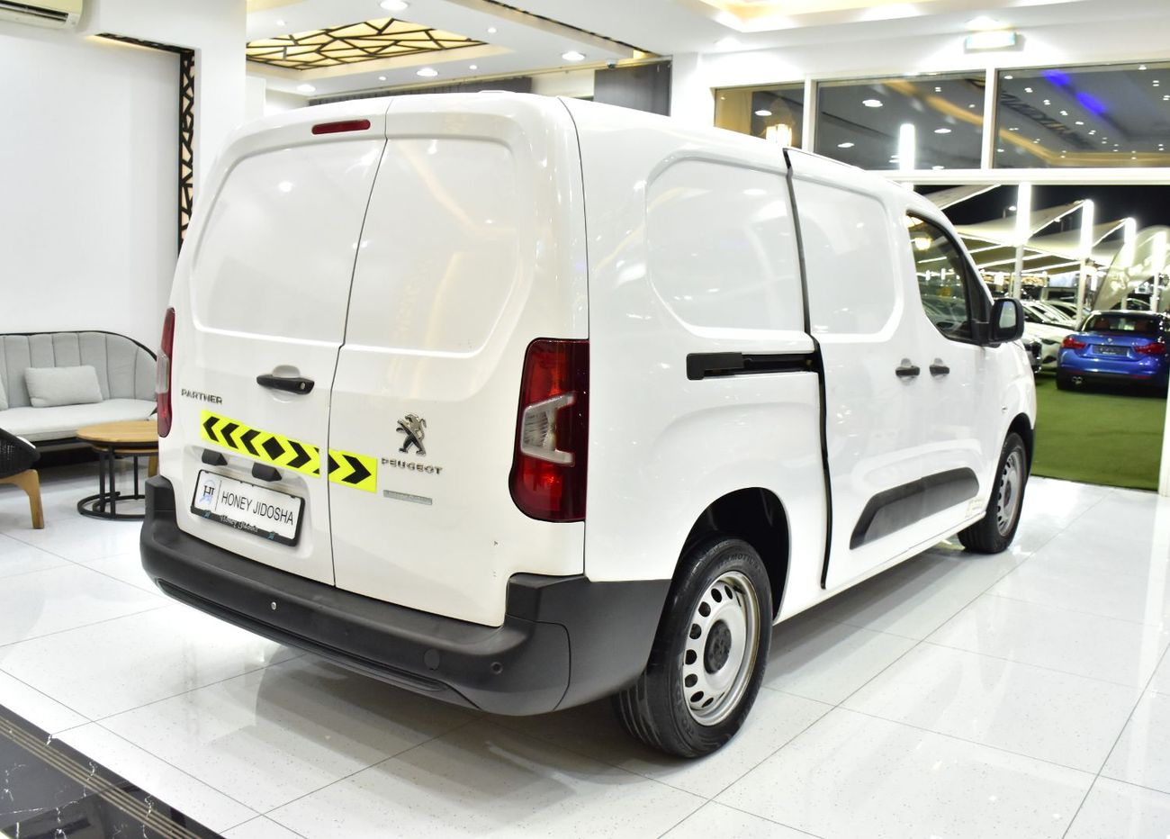 Peugeot Partner EXCELLENT DEAL for our Peugeot Partner ( 2022 Model ) in White Color GCC Specs