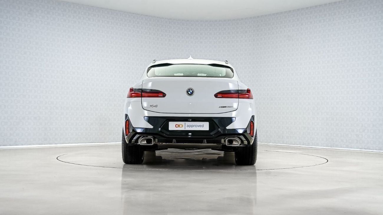 BMW X4 xDrive 30i M Sport 2.0L UAE's Very Best Example | AED 3,316 Per Month
