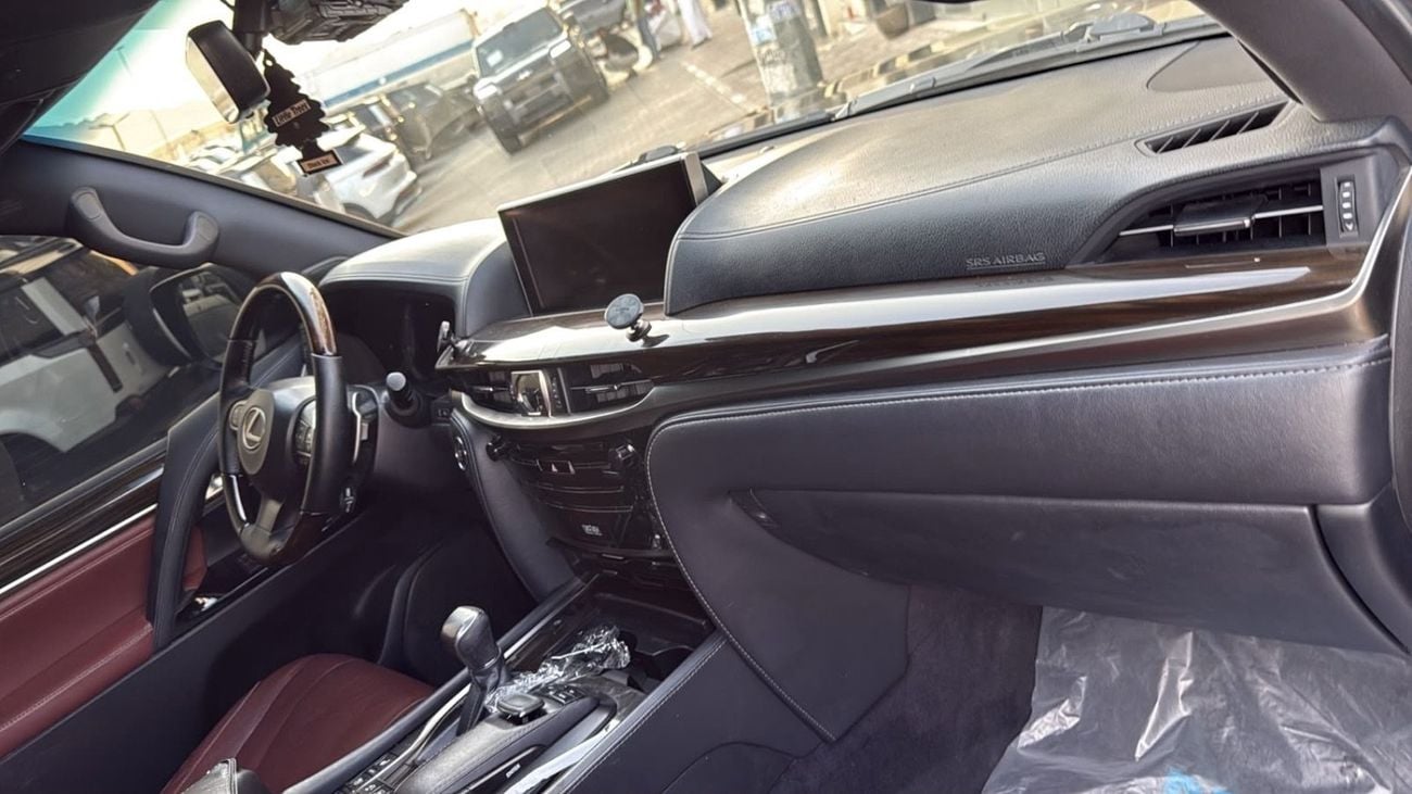 Lexus LX570 SPORT PLATINUM