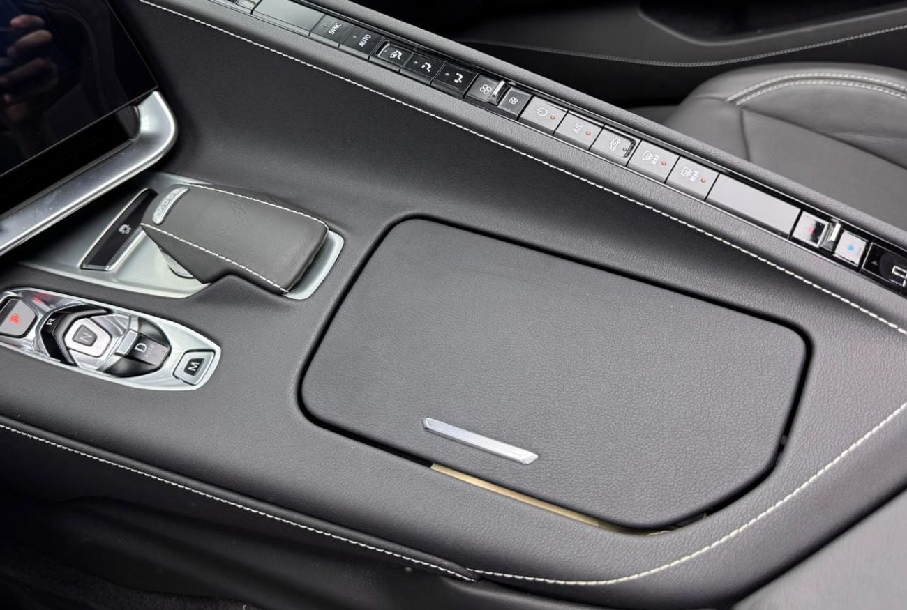 Chevrolet Corvette 2025 Chevrolet Corvette 1LT Stingray, Warranty, Low Km, Fully Loaded, Excellent Condition, Canadian