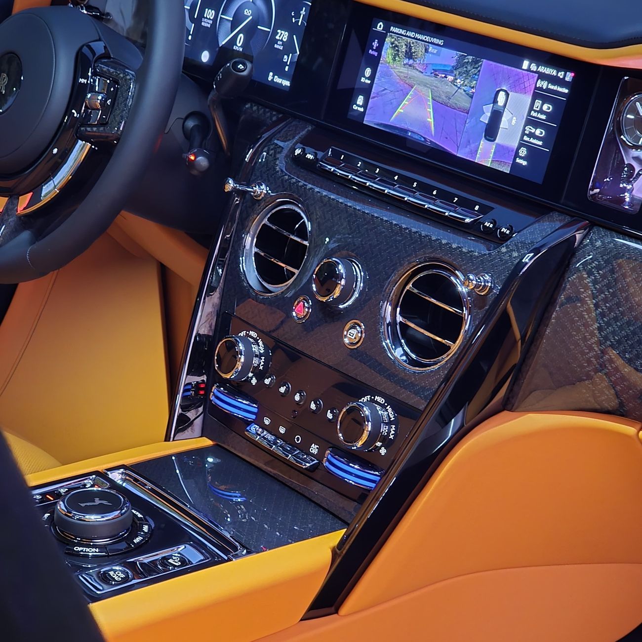 رولز رويس كولينان BLACKBADGE