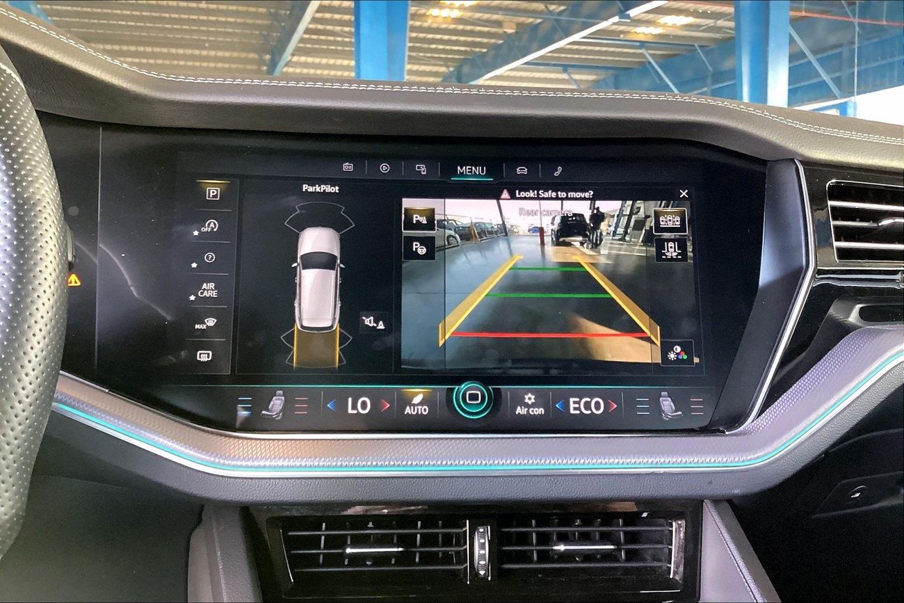 فولكس واجن طوارق R-Line | شامل الضمان | 0 ﺪﻔﻋﺓ ﺃﻮﻟﻯ