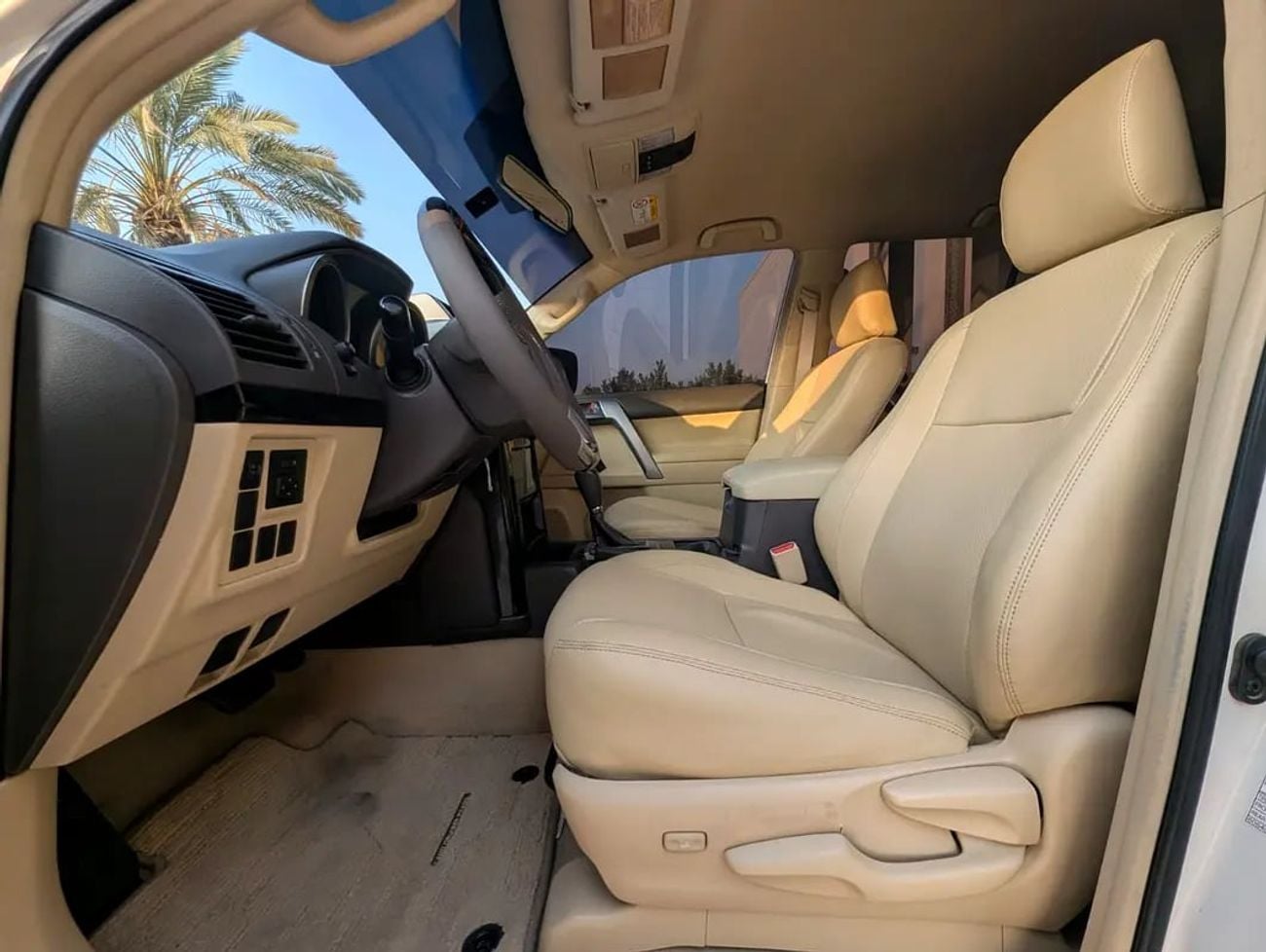 Toyota Prado EXR 2016 V4 GCC specs Excellent Condition