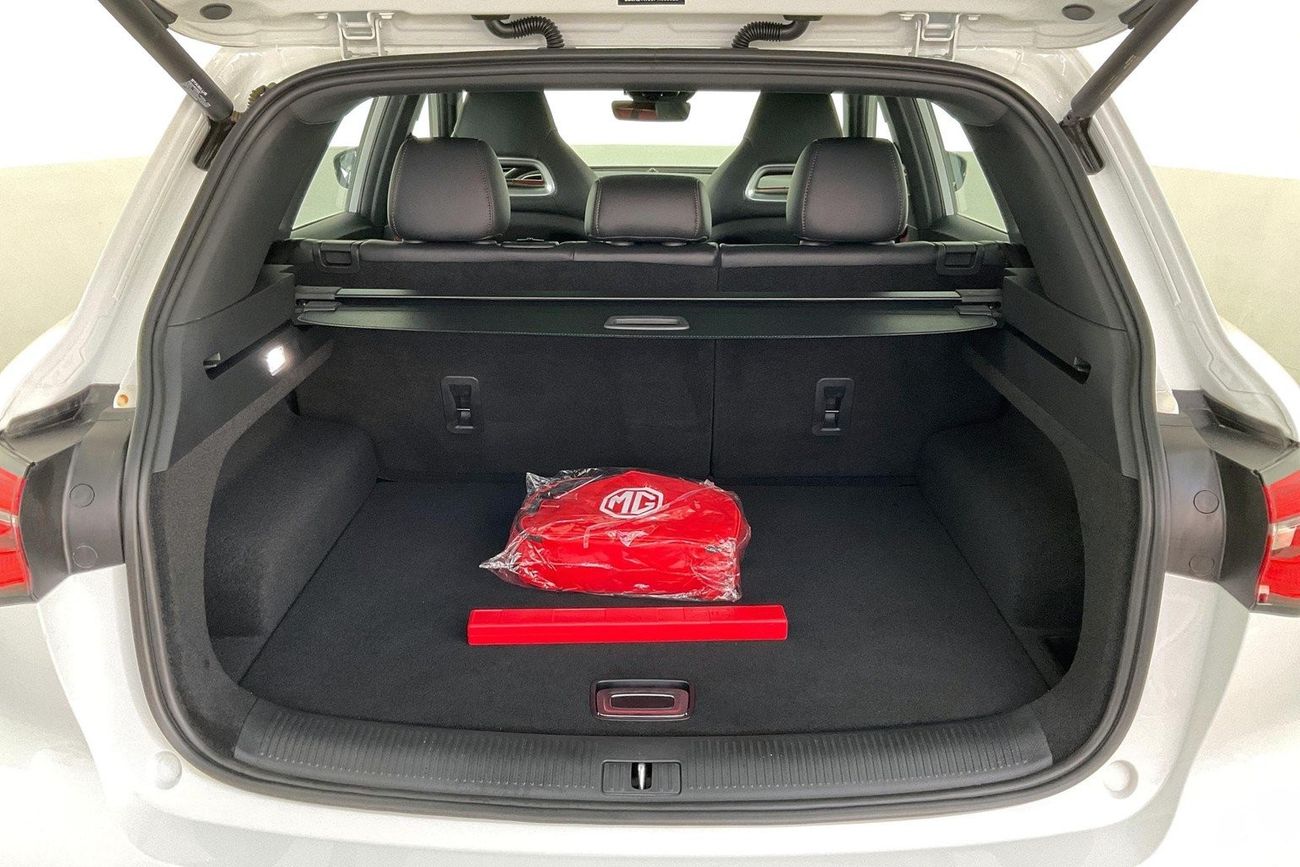 أم جي RX8 Comfort | ضمان مجاني لمدة عام | 0 دفعة أولى