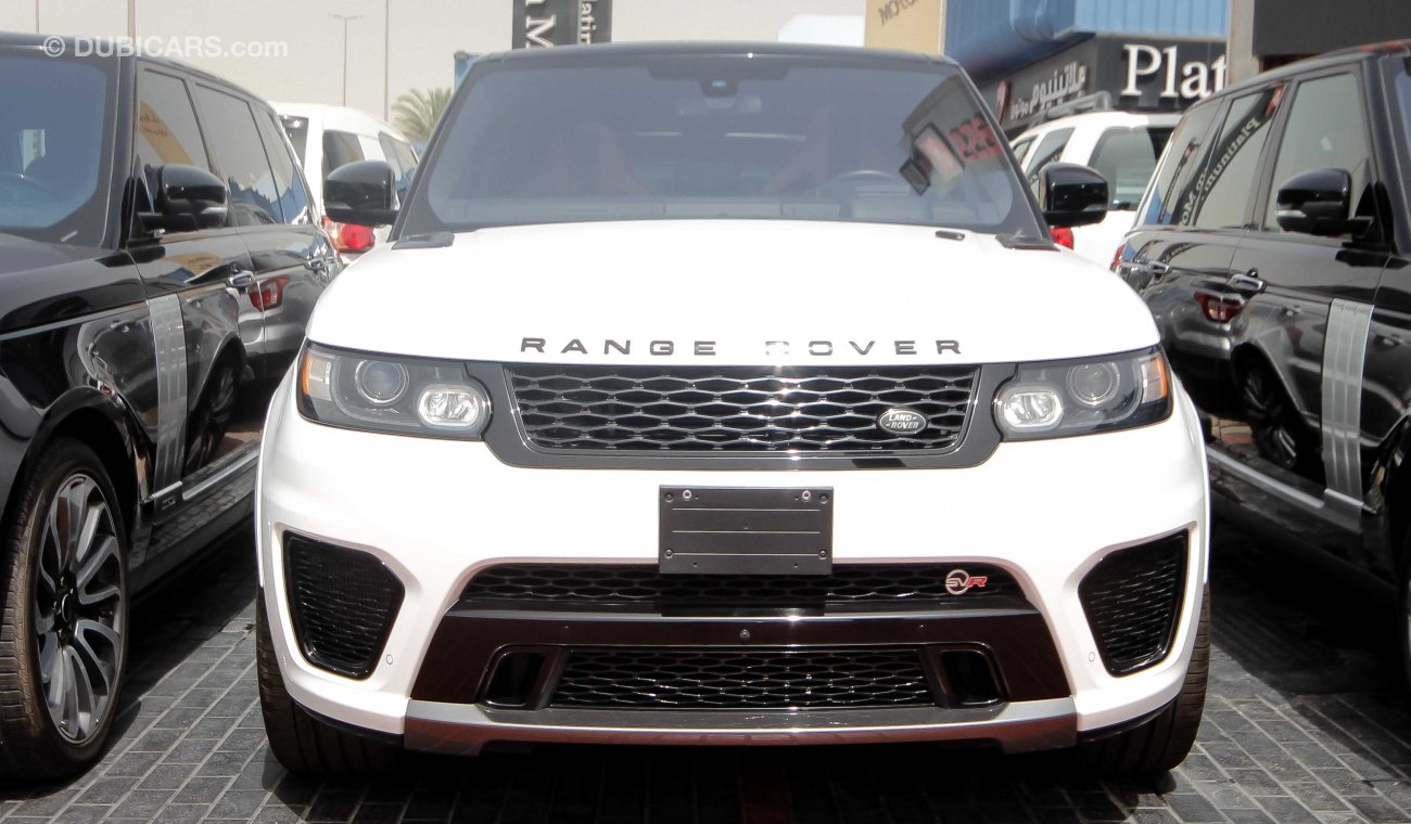 Land Rover Range Rover Sport SVR