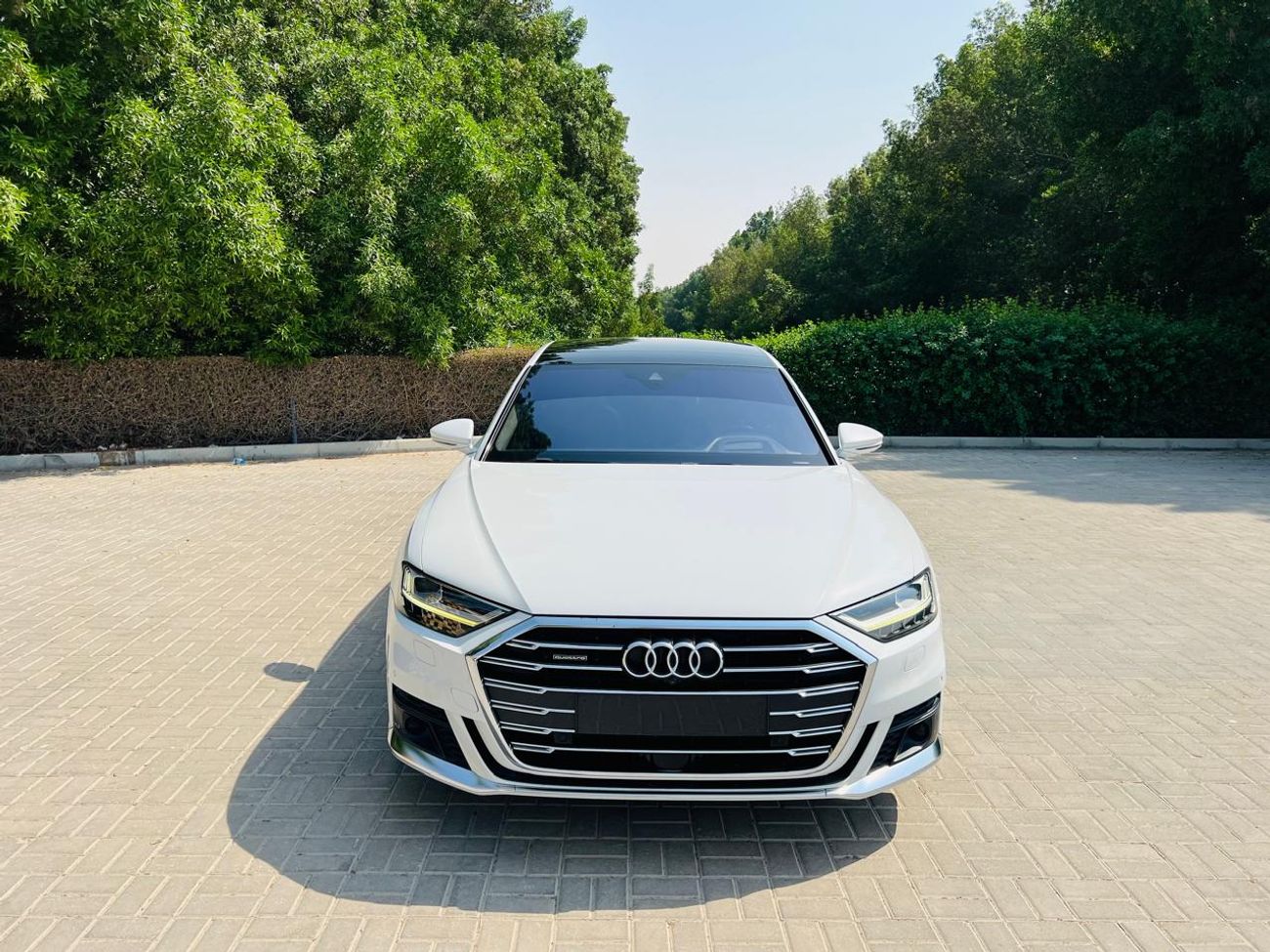 أودي A8 L 60 TFSI quattro 4.0L (460 HP)