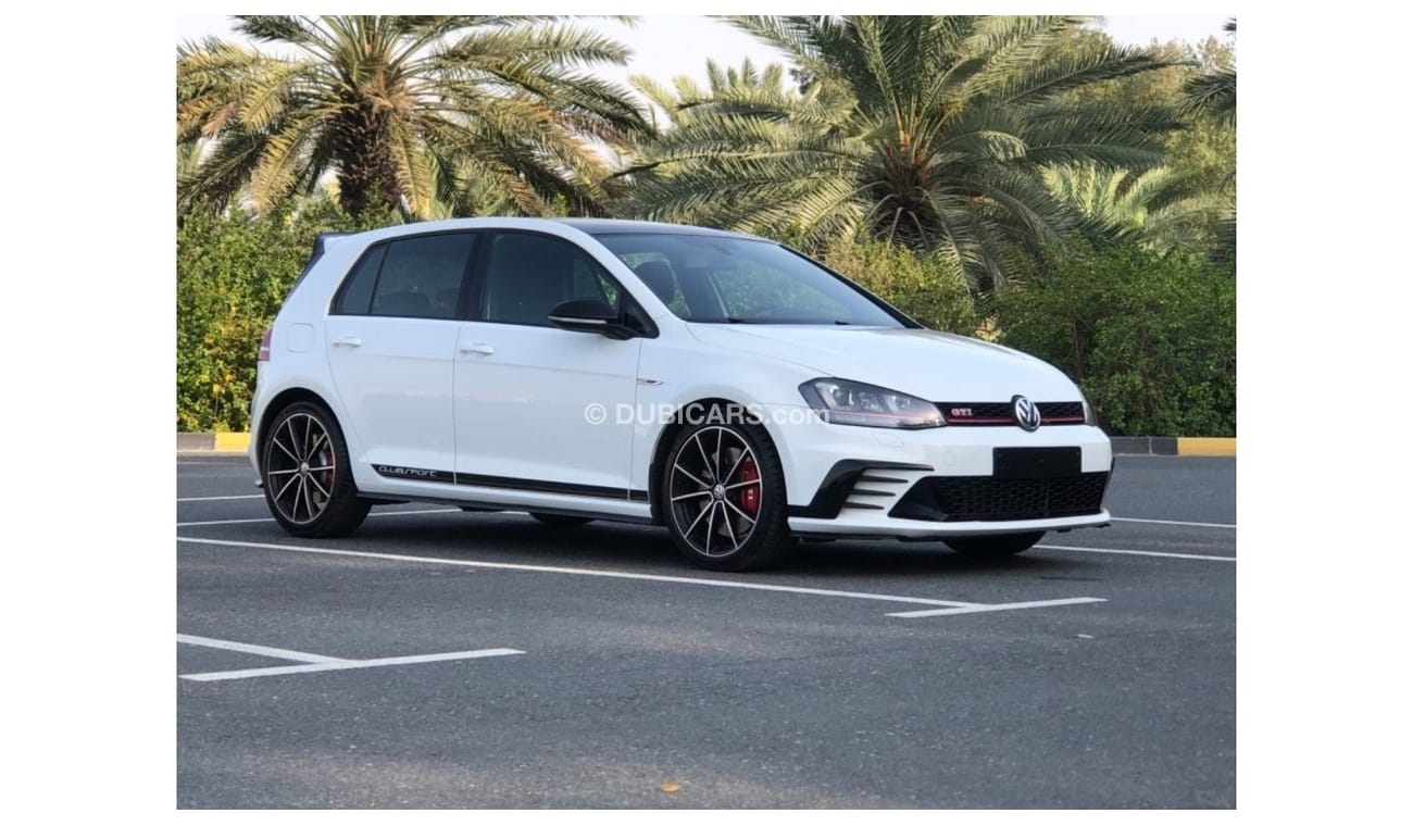 Volkswagen Golf Volex wagan GTI CLUB SPORT MODEL 2016 GCC CAR PERFECT CONDITION INSIDE AND OUTSIDE FULL OPTION PANOR