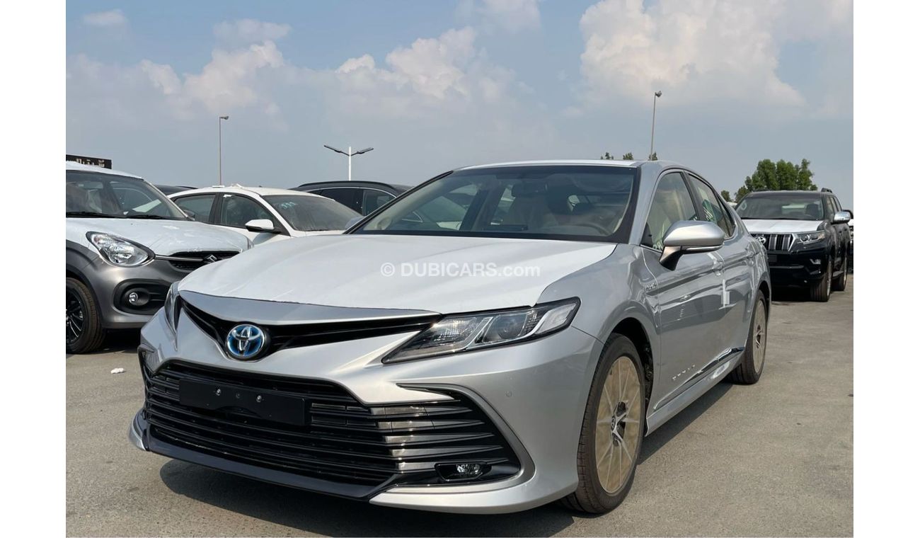 Toyota Camry Toyota Camry 2022 GLE 2.5L 4cyl Hybrid,  HEV, 4dr sedan, , FWD, A/T, Silver Color