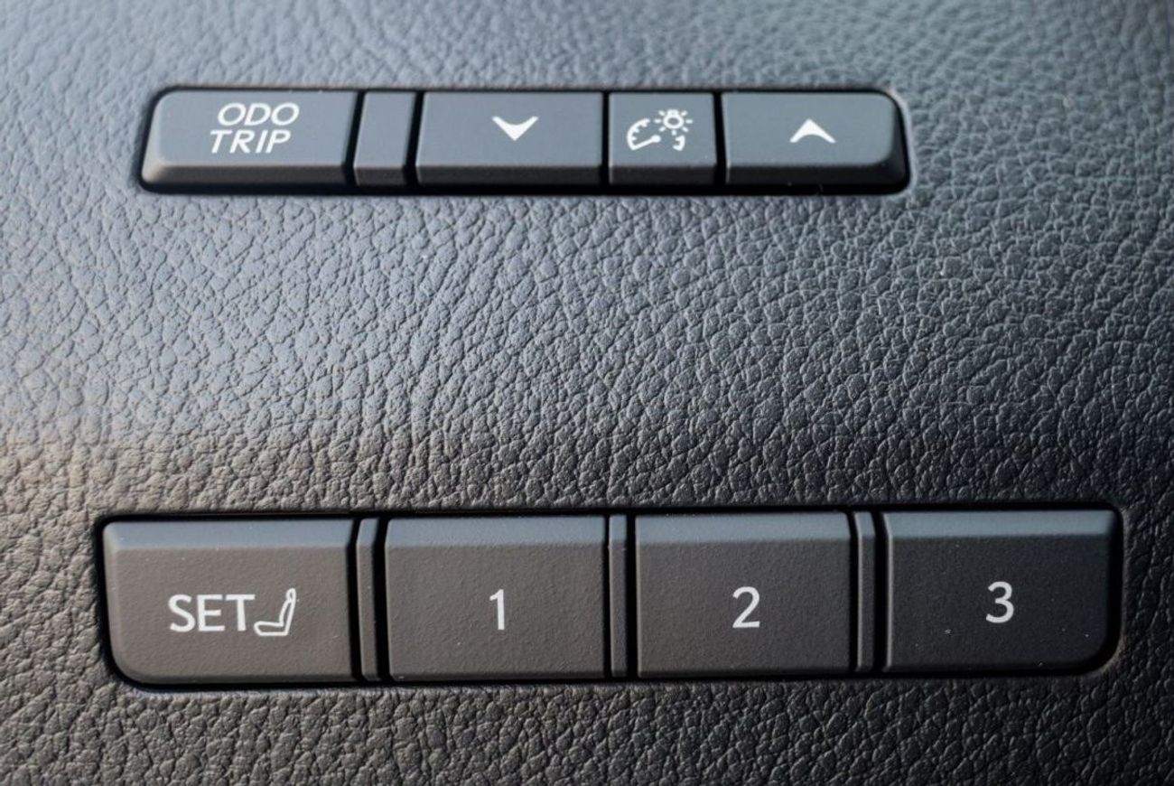 لكزس GX550 Lexus GX550 Premium Plus (BRAND NEW) 2024 American Spec under Warranty with Flexible Down-Payment.