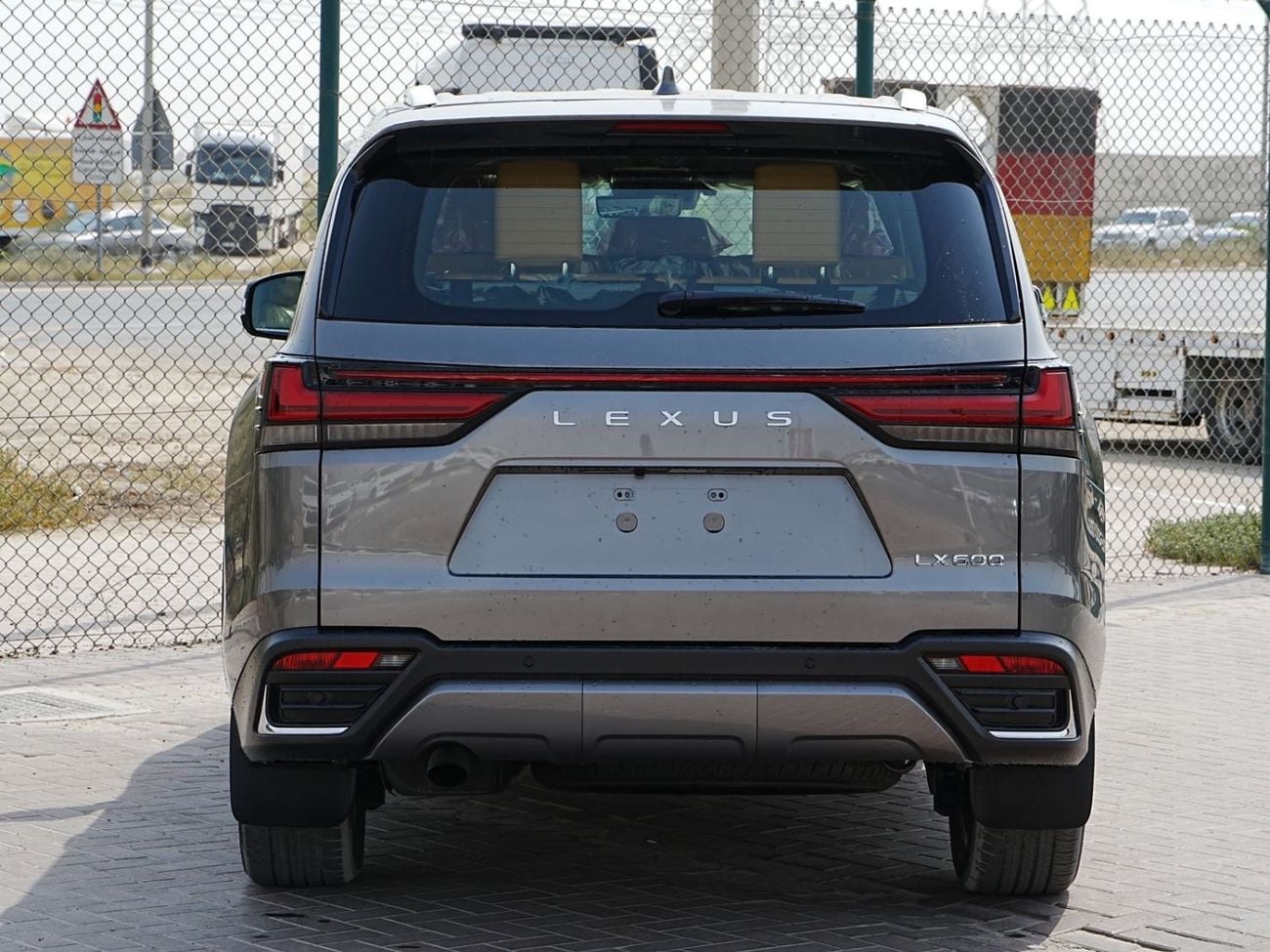 Lexus LX600 SIGNATURE LX600 3.5 TT signature 2026 GCC full 25 speaker
