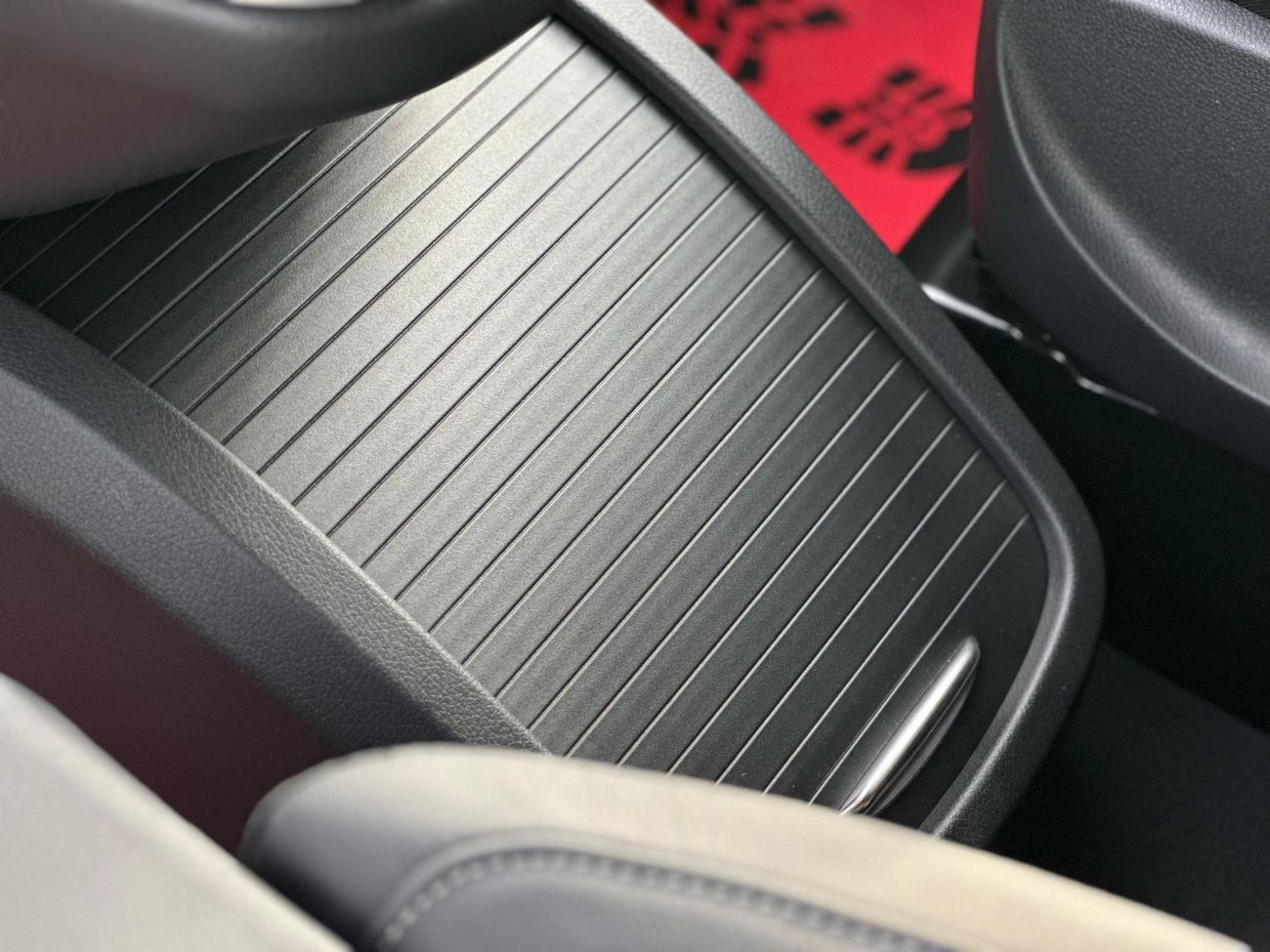 Mercedes-Benz V 300 D Brand New V300D Avantgarde is avaliable in stock