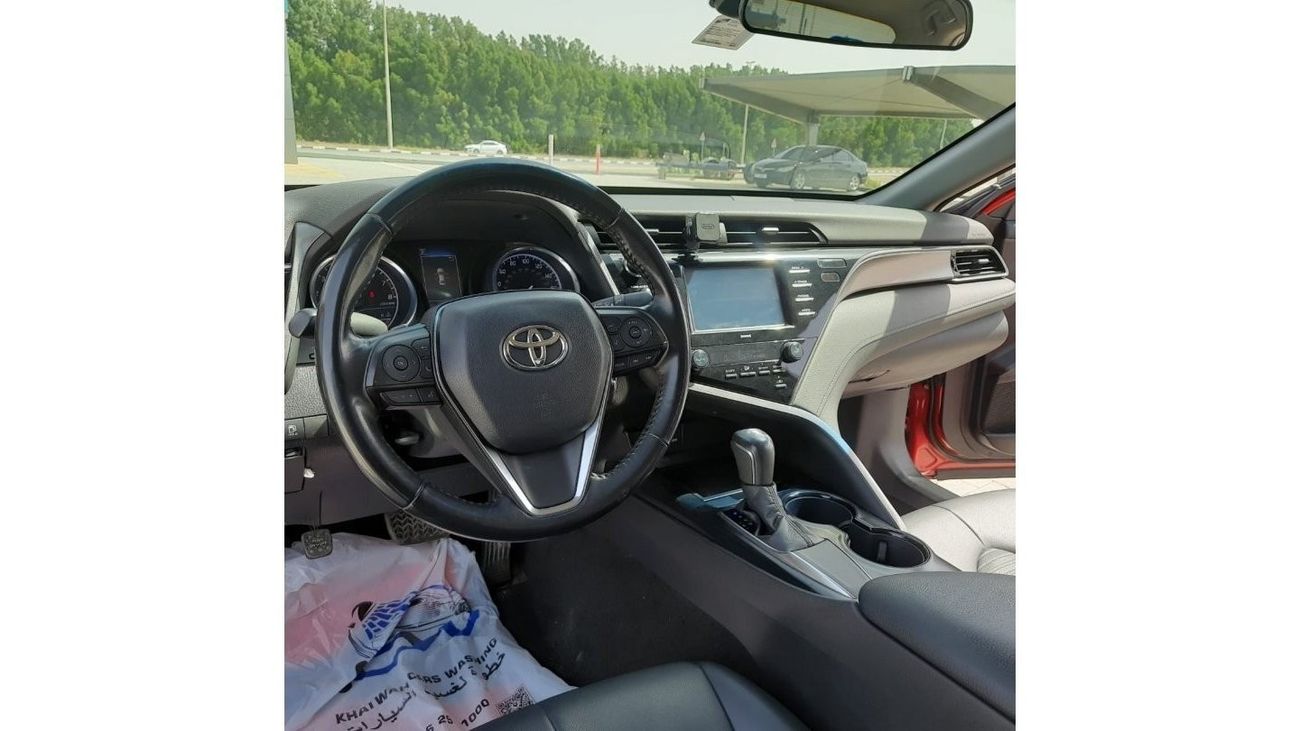 Toyota Camry SE
