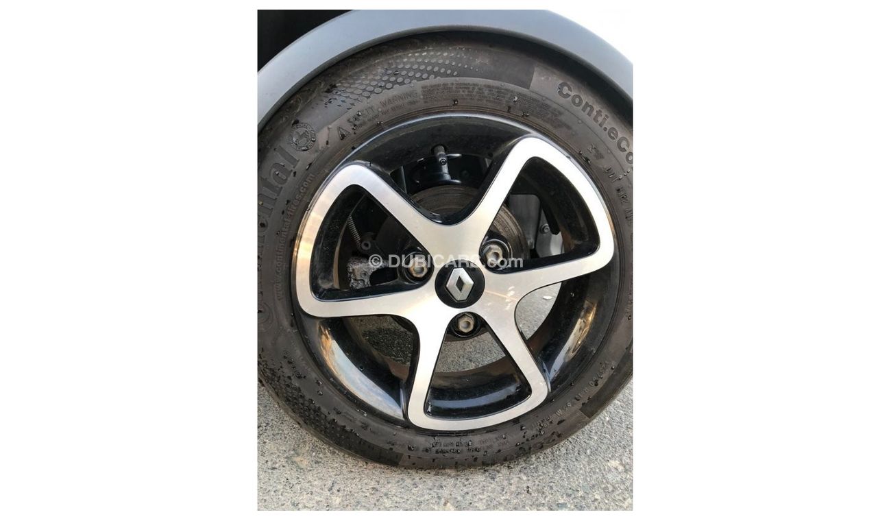 Renault Twizy Std Renault_TWIZY_2018_2017_FULL_ELECTRIC_2SEATS_ELECTRIC