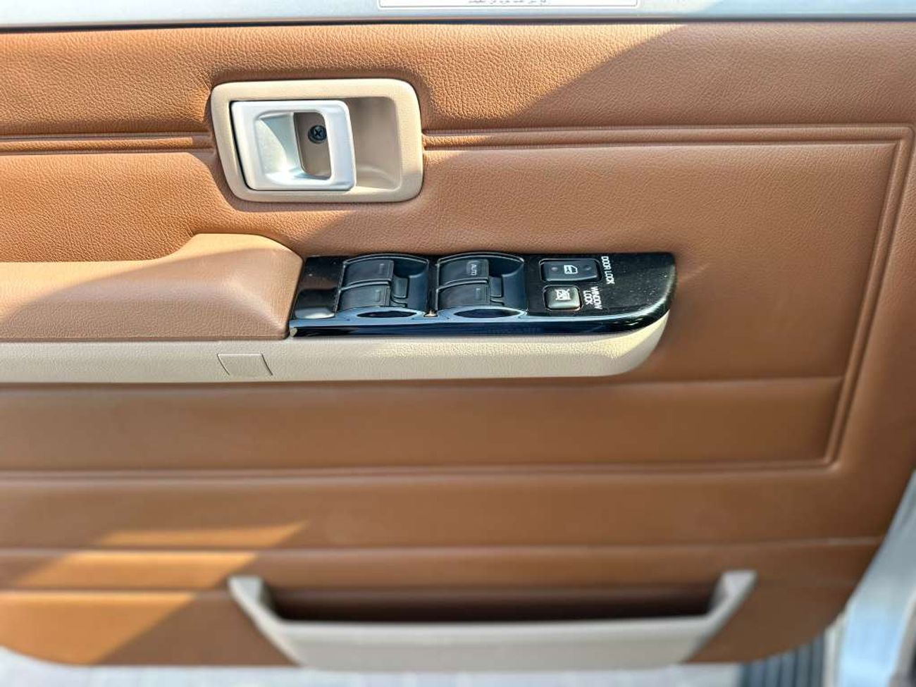 Toyota Land Cruiser 70 LC76 4.0L Petrol - Oman Spec Silver Color - 2025