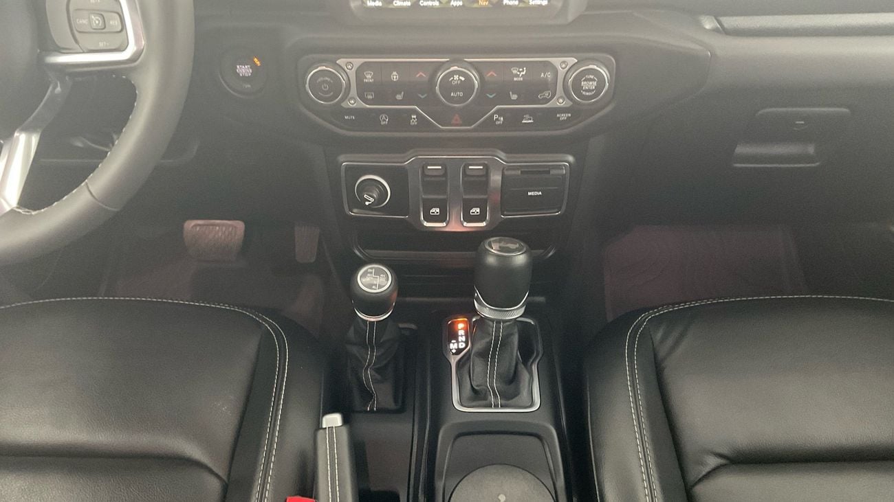 جيب رانجلر Sahara | upto AED 20,000 Ramadan Discount | شامل الضمان | 0 ﺪﻔﻋﺓ ﺃﻮﻟﻯ