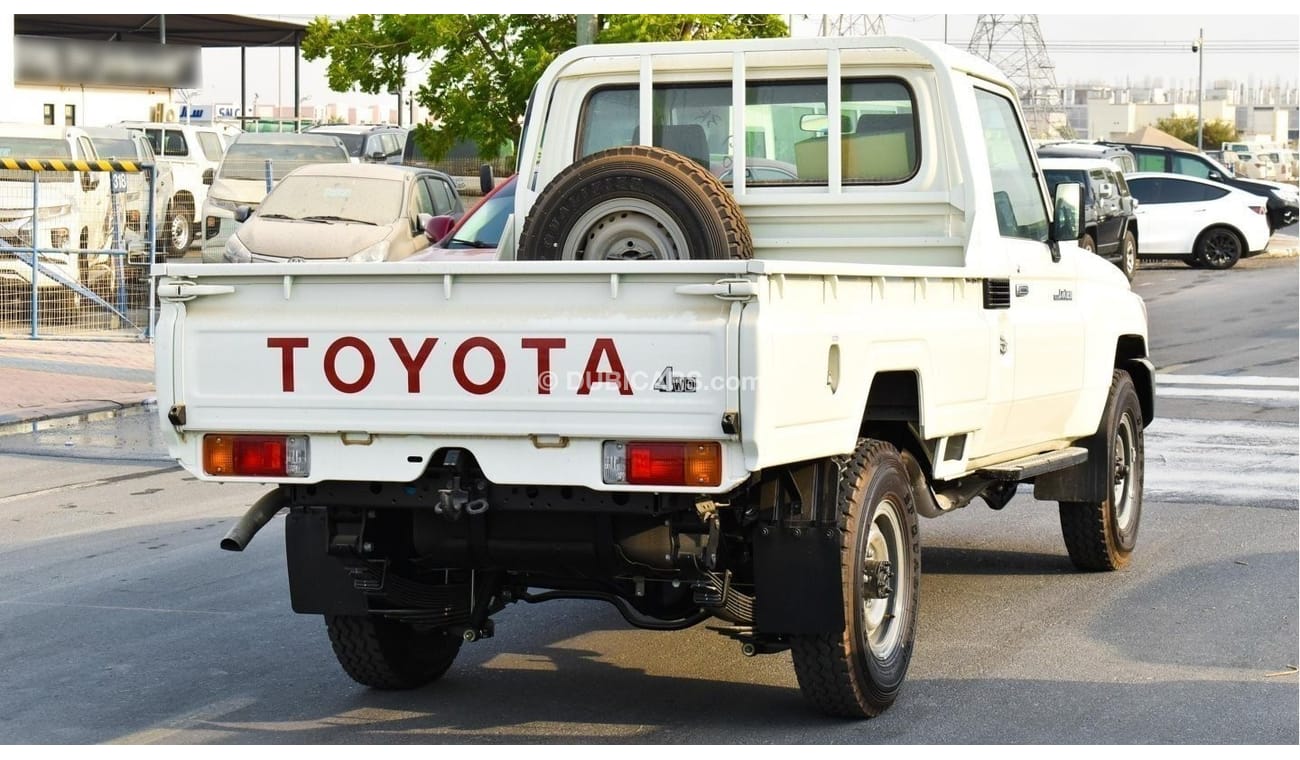 Toyota Land Cruiser Pick Up SC 4.2L Diesel V6 Single Cabin