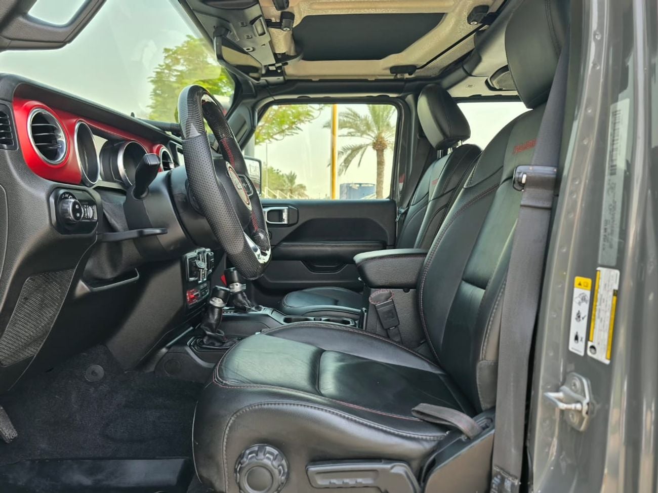 Jeep Wrangler Unlimited RUBICON 2019 GCC WELL MAINTAINED SINGLE OWNER IN MINT CONDITION