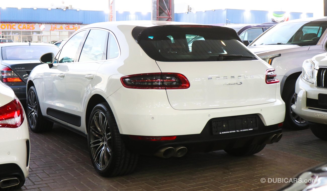 Porsche Macan S