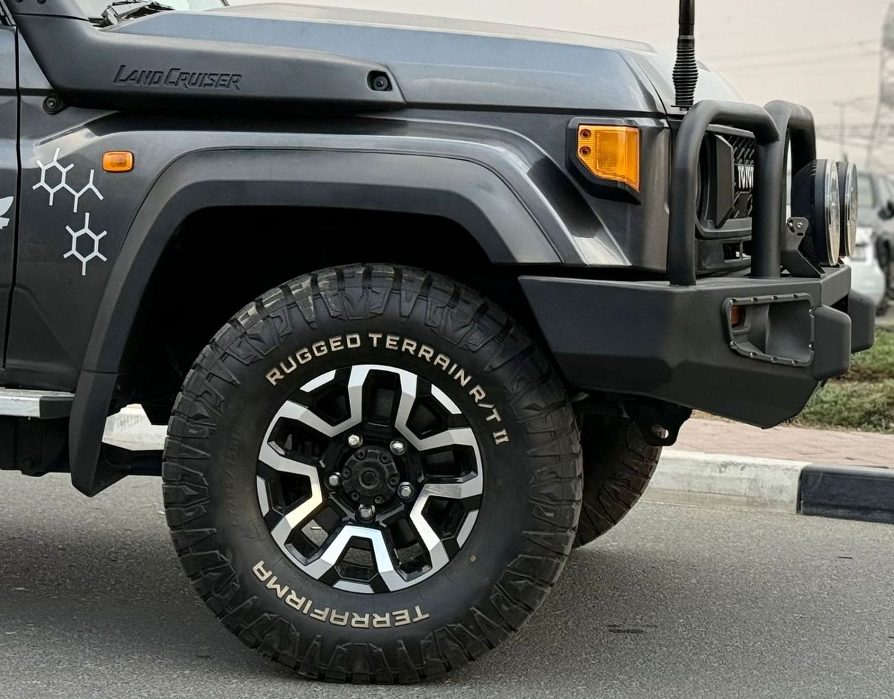 Toyota Land Cruiser Toyota landcruise pickup 2018Model Modified 2024Diesel engine 4.5 1VD colour Grey Transmission Manua