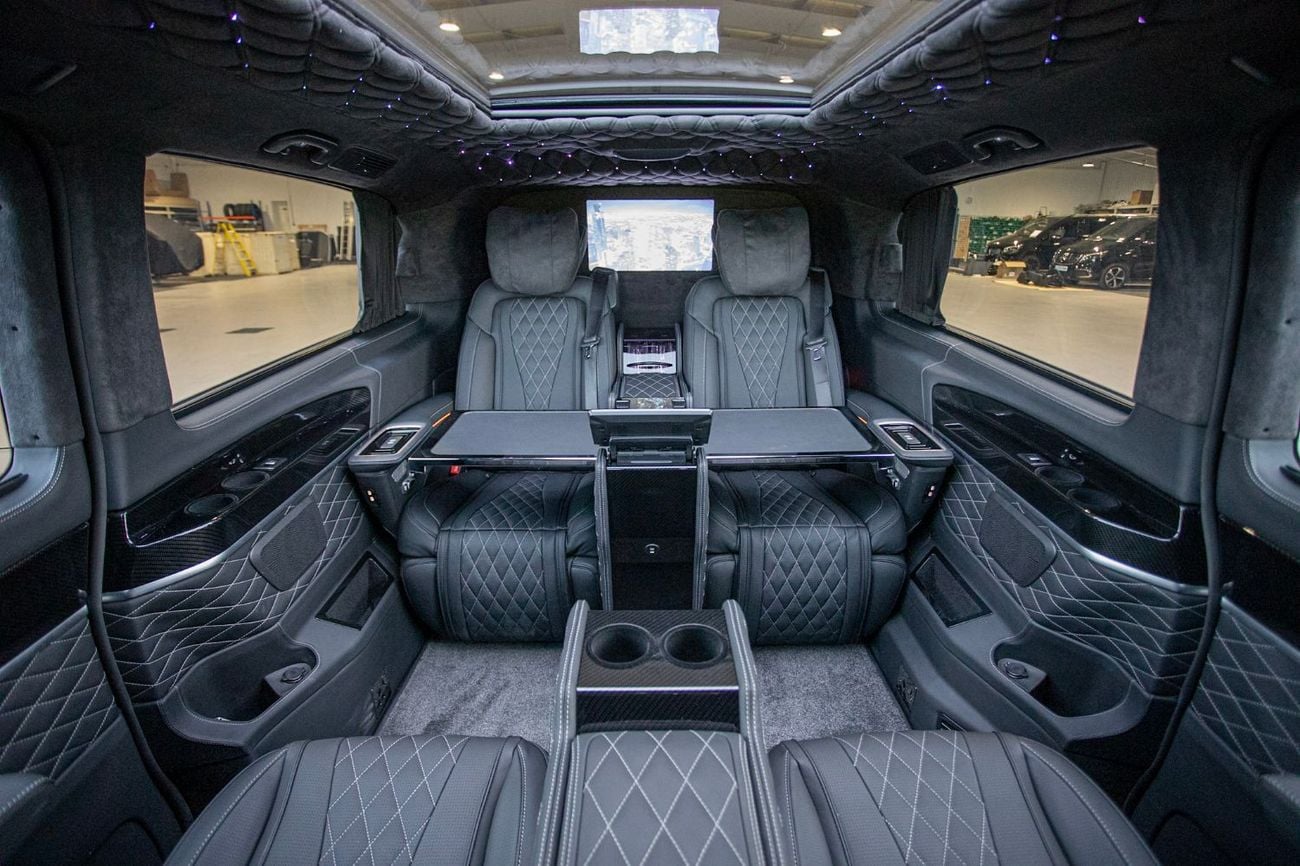 مرسيدس بنز V 300 Senzati® Jet Class® Oryx Edition® 6 Seat Ebony Leather