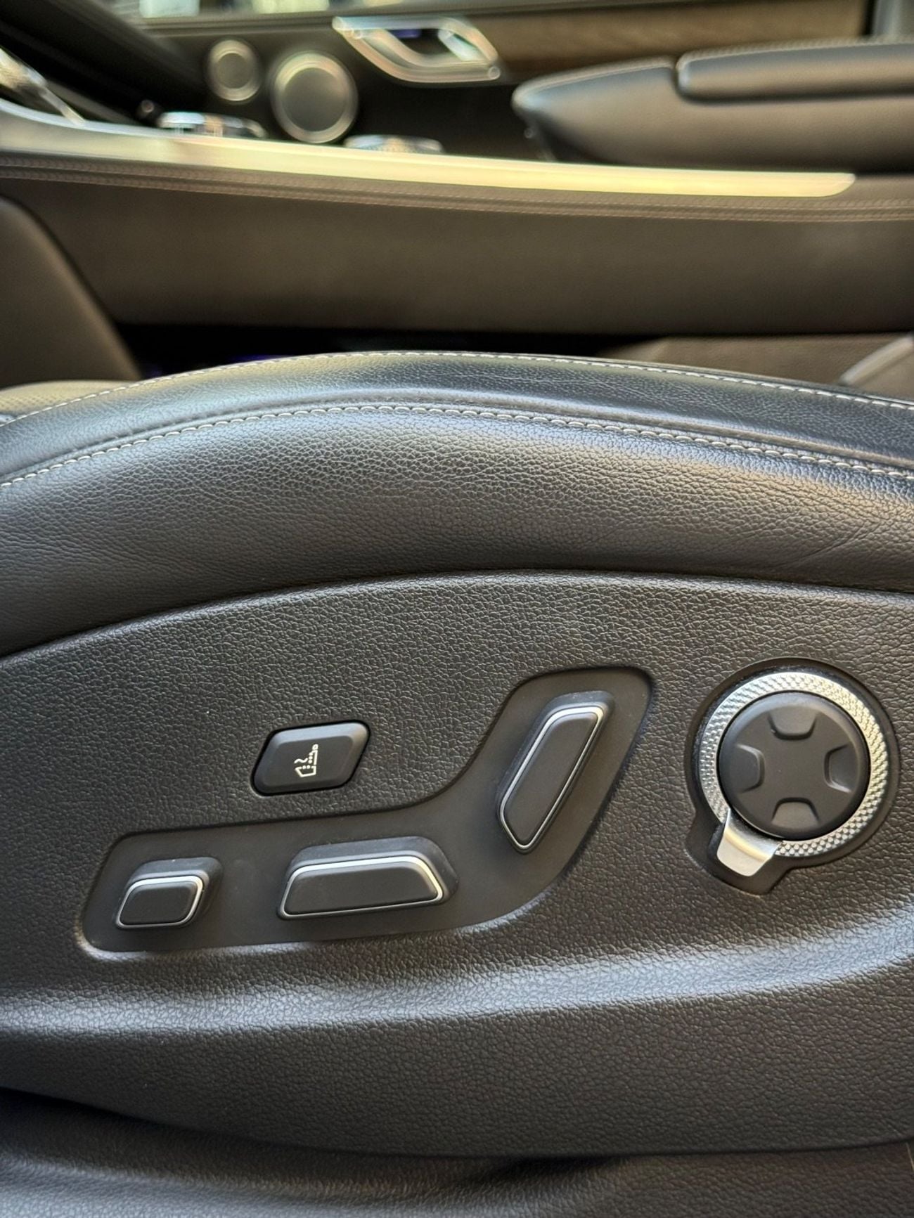 جينيسس GV80 Prestige 2.5L AWD