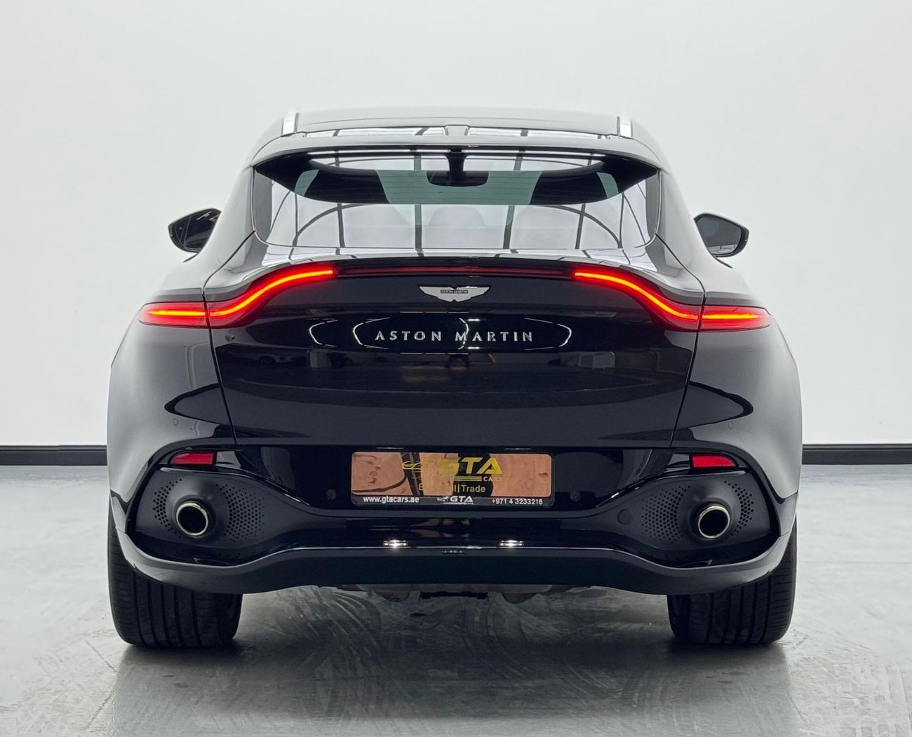 Aston Martin DBX 2021 Aston Martin DBX, Service History, Warranty, Full Option, Low Km, GCC