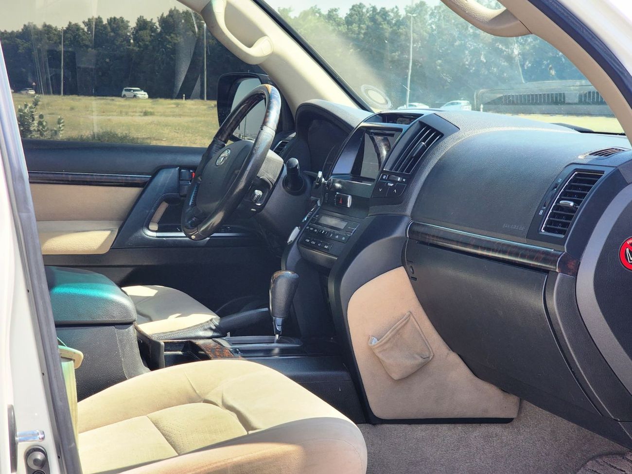 Toyota Land Cruiser GX.R V8