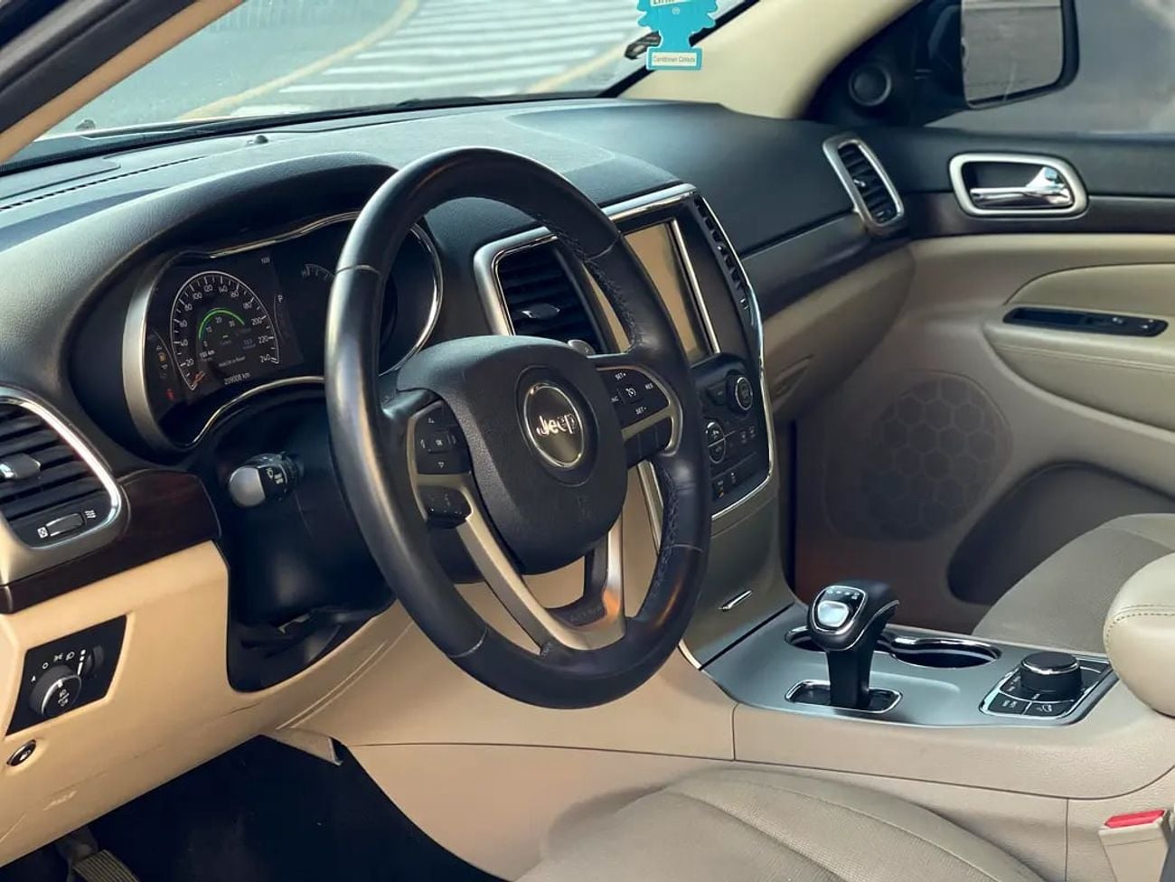 Jeep Grand Cherokee Laredo 3.6L RWD GCC Specs Laredo - Well Maintained