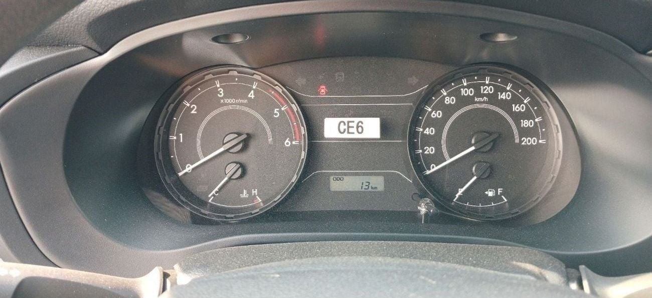 تويوتا هيلوكس Toyota Hilux 4x4 Manual 2.4L Diesel 2025YM