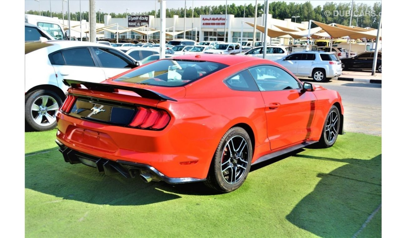 Ford Mustang EcoBoost M