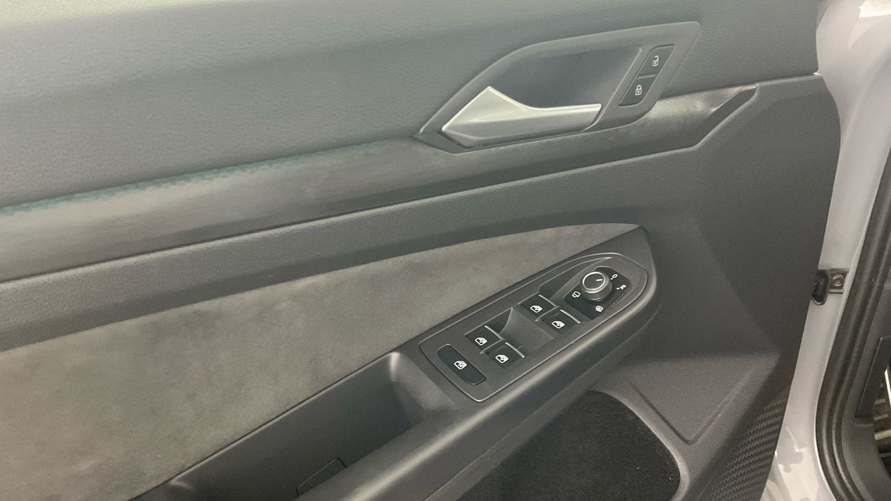 Volkswagen Golf GTI - Cloth | Guaranteed Warranty | 0 Down Payment