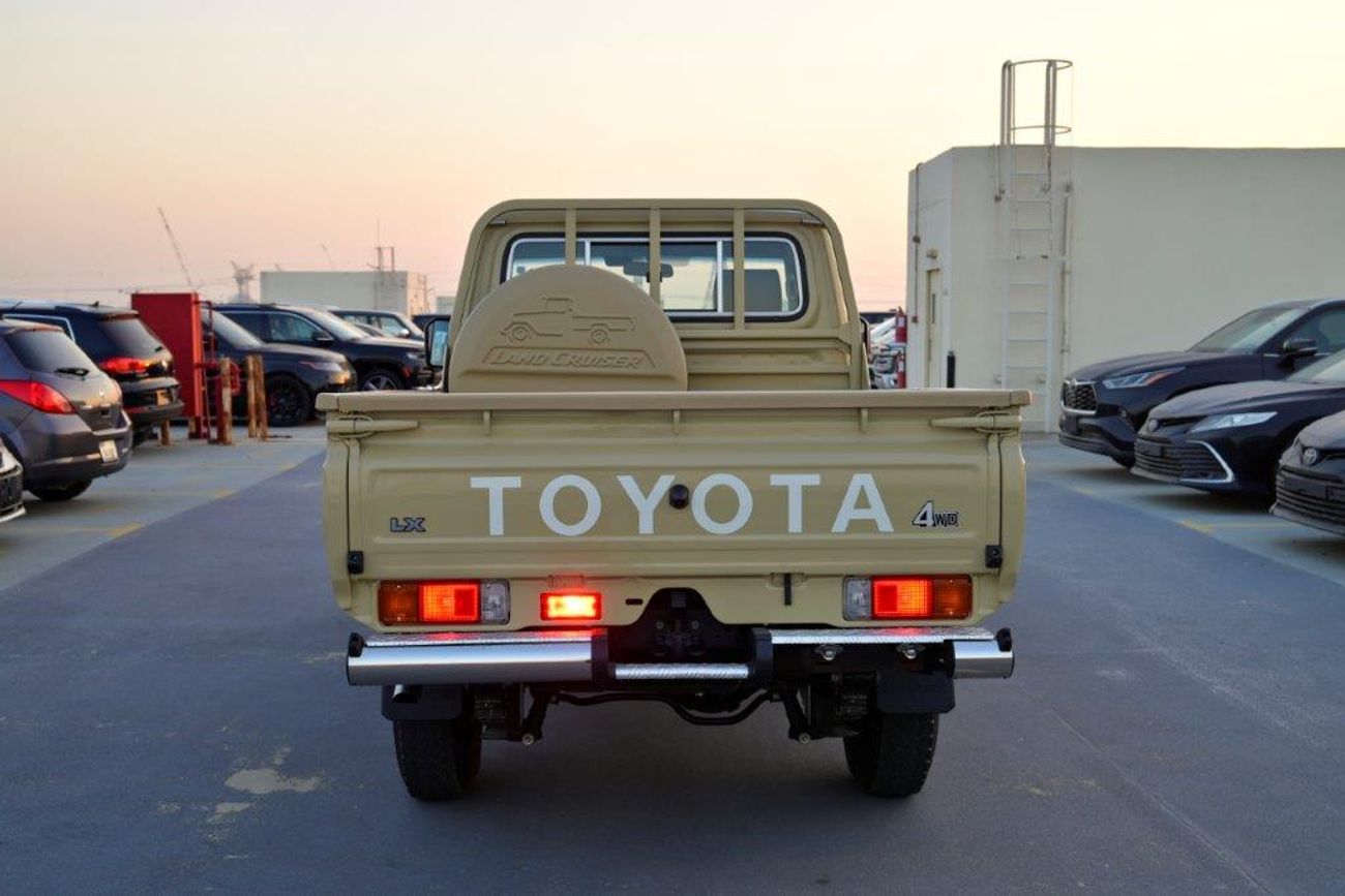 Toyota Land Cruiser Pick Up Single Cab DX 2.8L Automatic