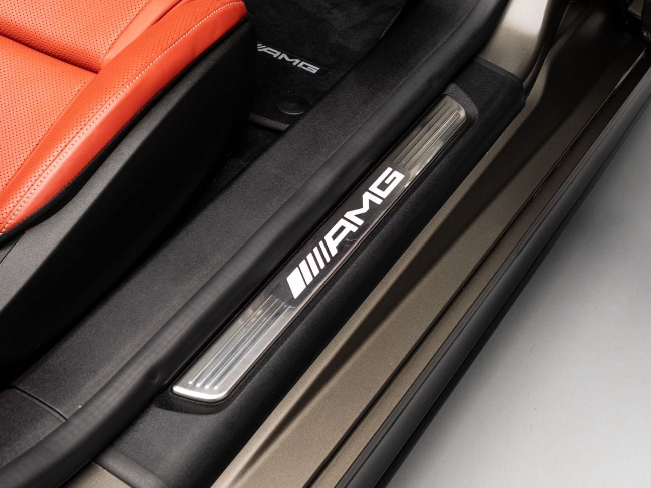مرسيدس بنز SL 55 AMG Roadster 4Matic+