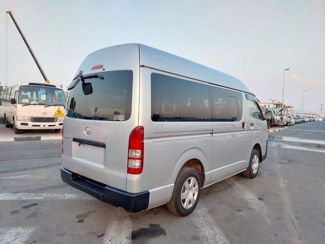 تويوتا هاياس TOYOTA HIACE VAN RHD 2014 MODEL 3.0 L DIESEL AUTOMATIC(PM42719)