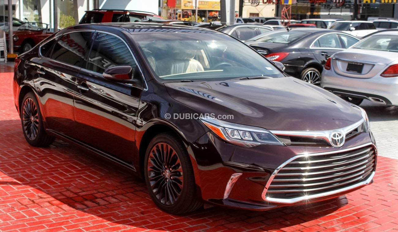 تويوتا افالون Touring