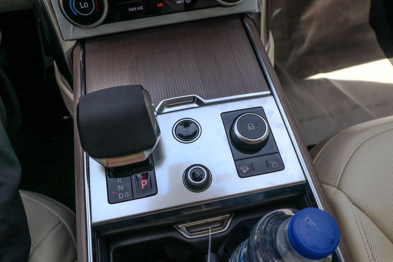 Land Rover Range Rover 2022 Land Rover Range Rover Autobiography (5.0L Supercharged V8) in black color: