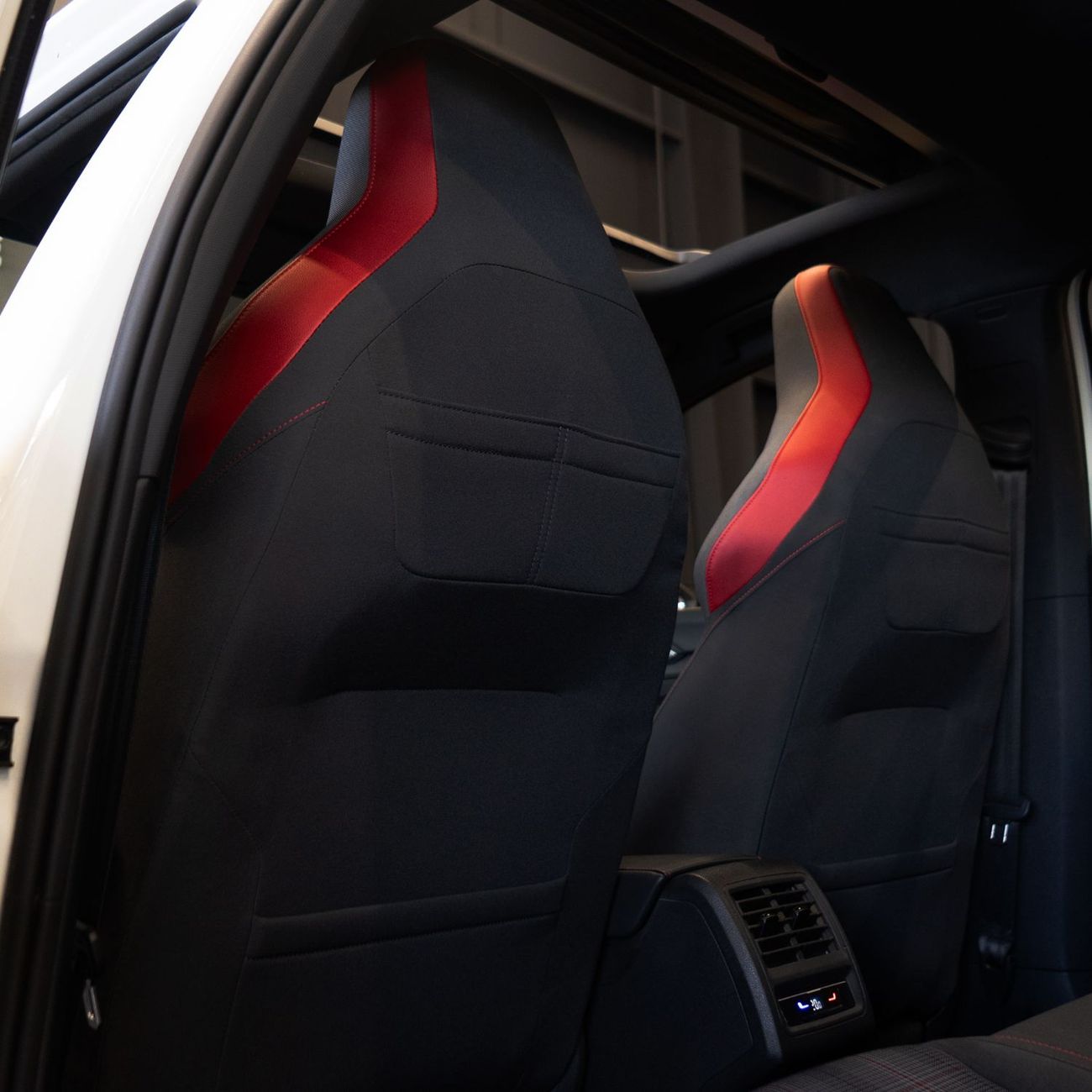 Volkswagen Golf GTI AED 1,819 pm • 0% Downpayment • VW Golf GTI • 1 Year Warranty