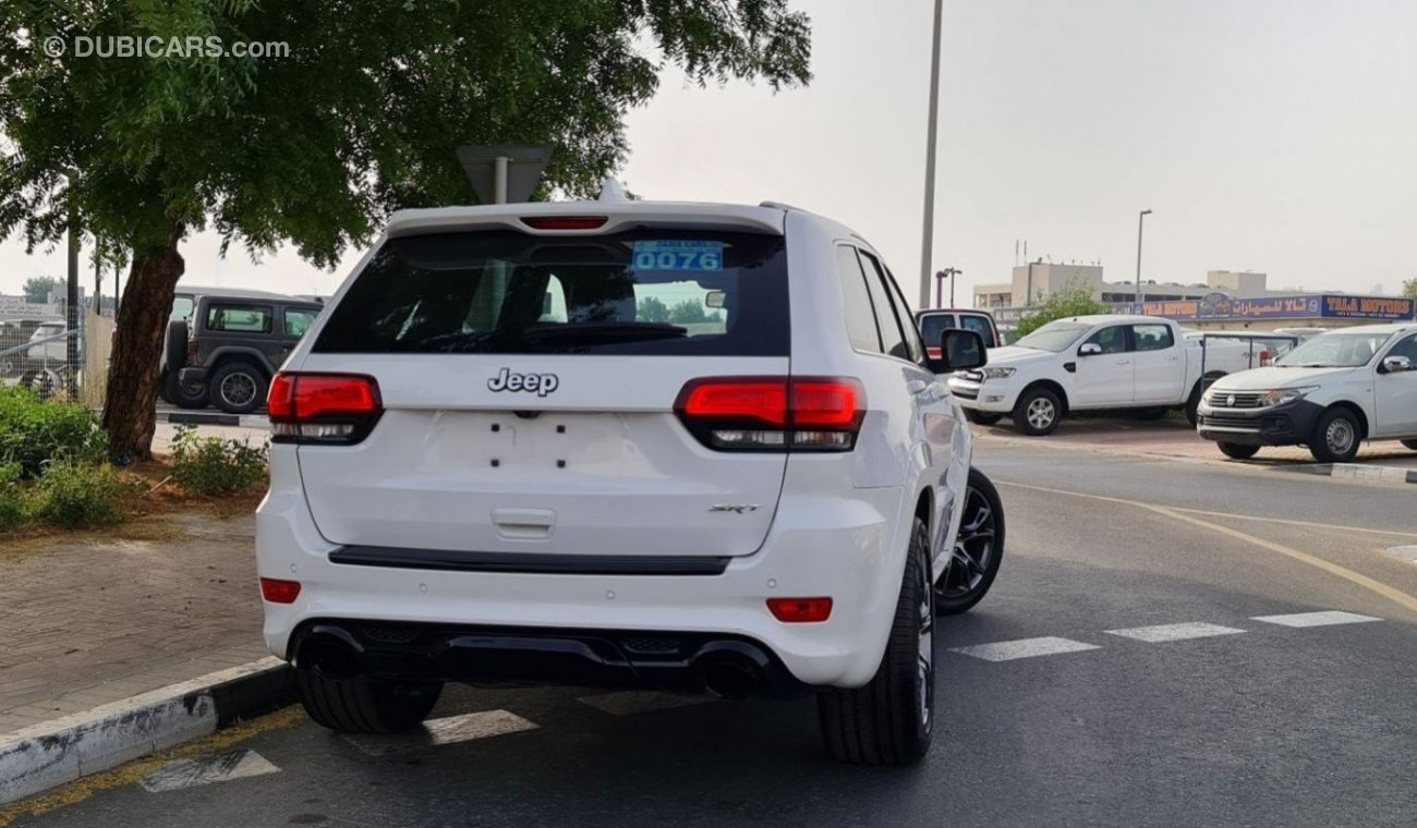 Jeep Grand Cherokee SRT Hemi 2015 6.4L V8 Full Service History GCC