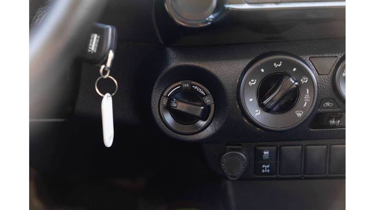 تويوتا هيلوكس DLX 2023 Double Cabin Pick Up 2.4L Diesel - M/T - GCC - Like New Condition - Book Now