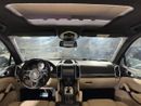 Porsche Cayenne Turbo S 4.8L (570 HP) 2016 | CARBON CERAMIC BRAKES (PCCB) | CARBON INTERIOR PACKAGE | SUNROOF