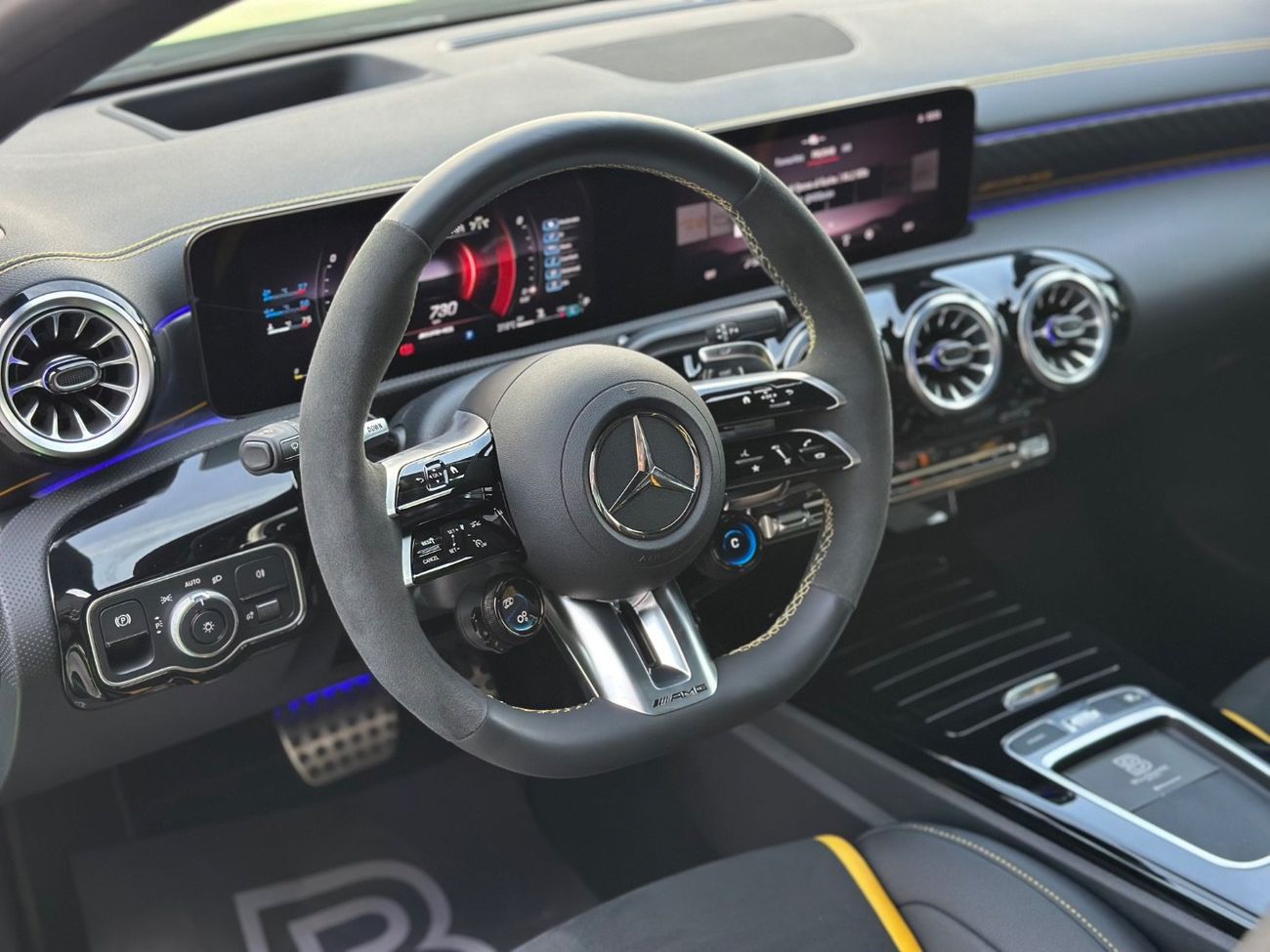 مرسيدس بنز A 45 S AMG 4MATIC+