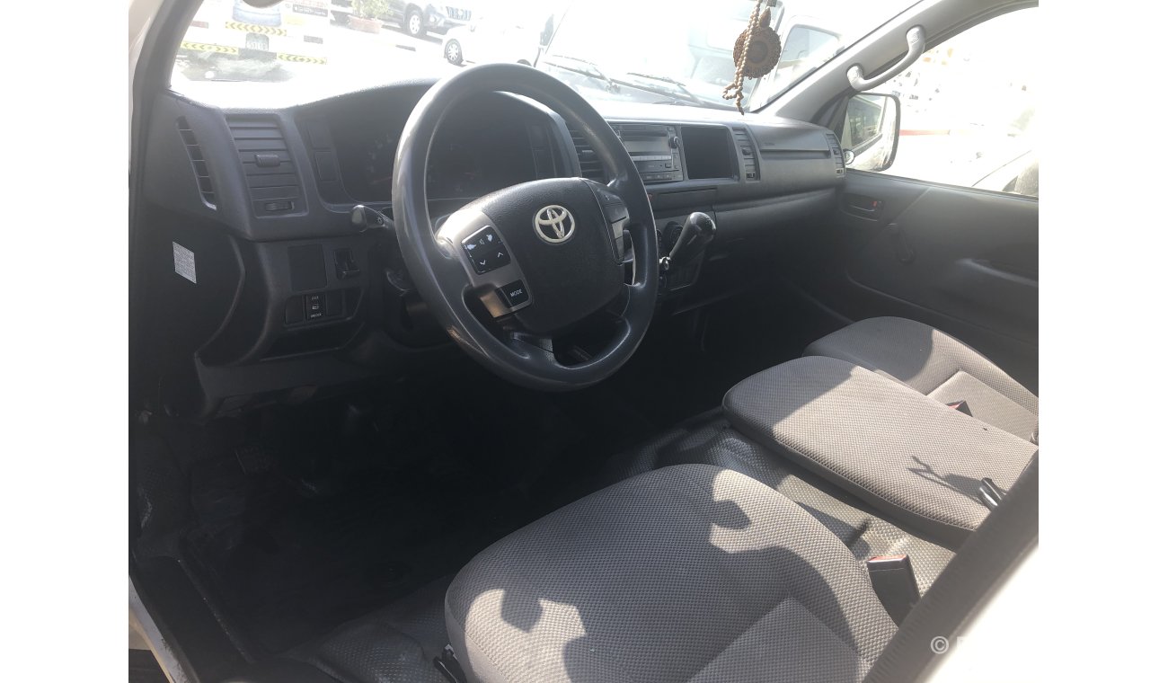 تويوتا هاياس tOYOTA hIACE hIGHROOF VAN,MODEL:2016.eXCELLENT CONDITION