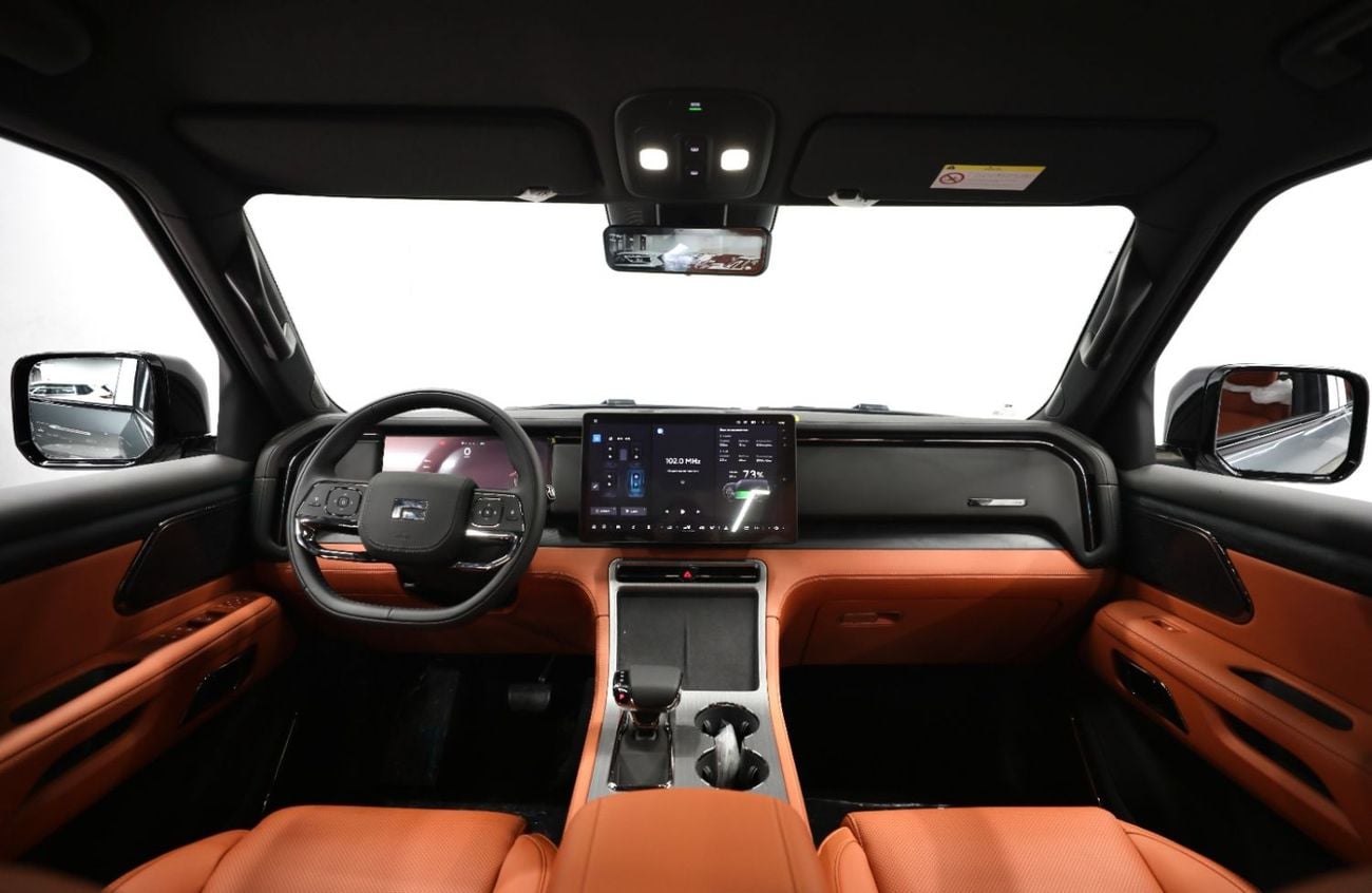 روكس 01 VIP 7 Seats | Brand New | 3,600 monthly | 5 Years Warranty | AED 4,400 monthly with 0% Downpayment |