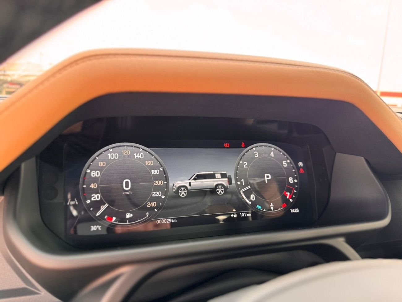 لاند روفر ديفندر X DAYNAMIC HSE P400 2026