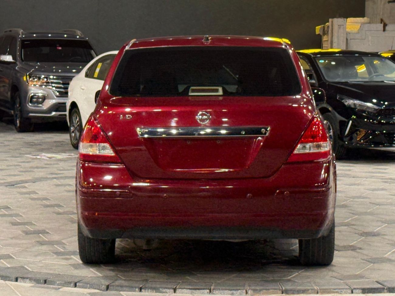 Nissan Tiida S 1.6L Sedan