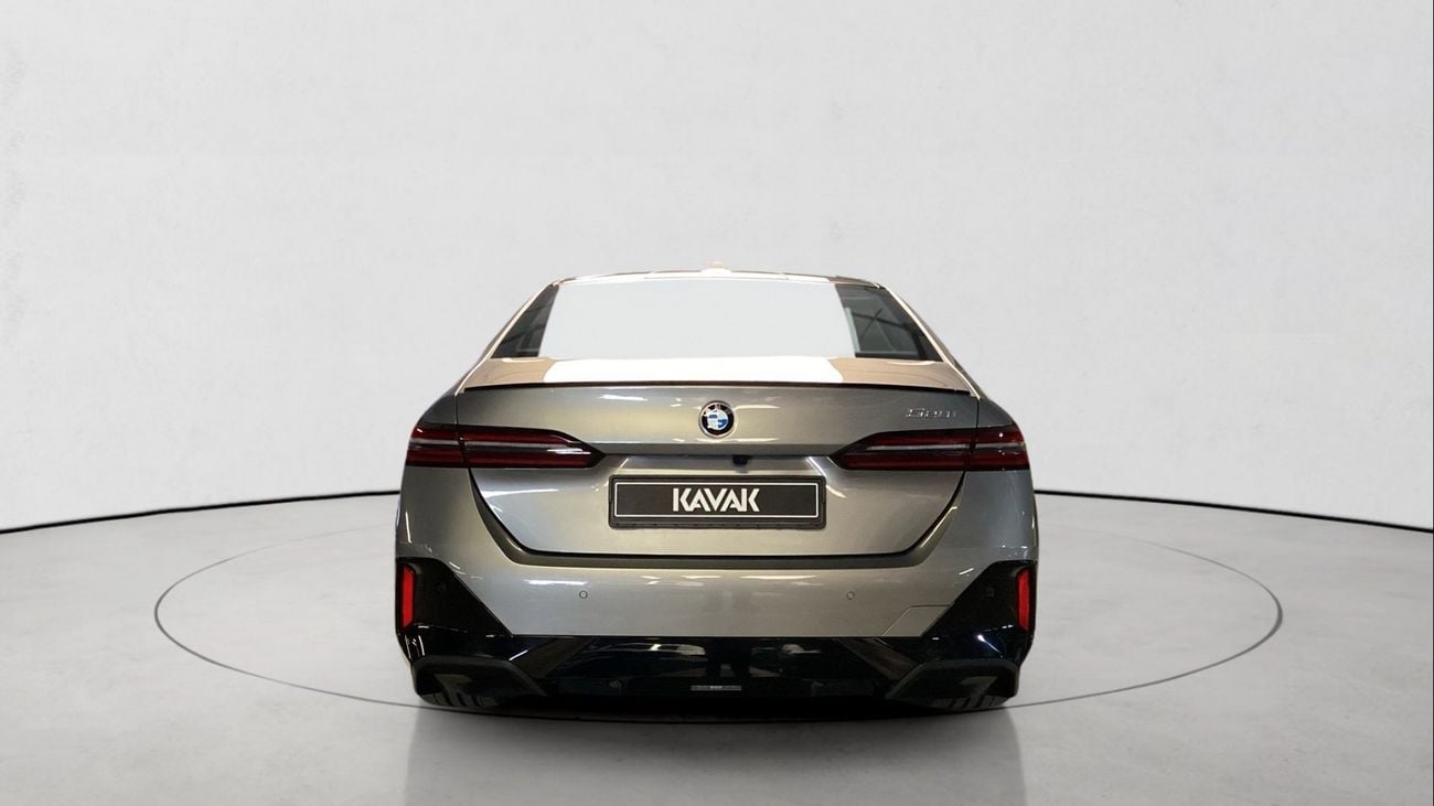 بي أم دبليو 520i M Sport Pro | شامل الضمان | 0 ﺪﻔﻋﺓ ﺃﻮﻟﻯ