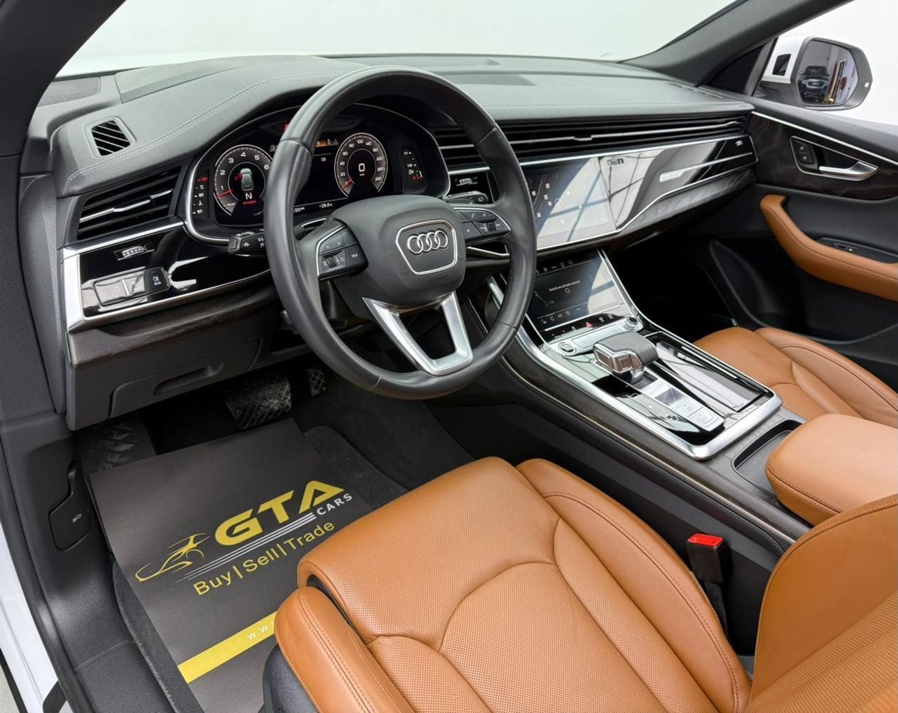 Audi Q8 55 TFSI S-LINE LUXURY 2023 Audi Q8 55 TFSI Quattro S-Line, 2028 Audi Warranty + Service Pack, Fully Loaded, GCC