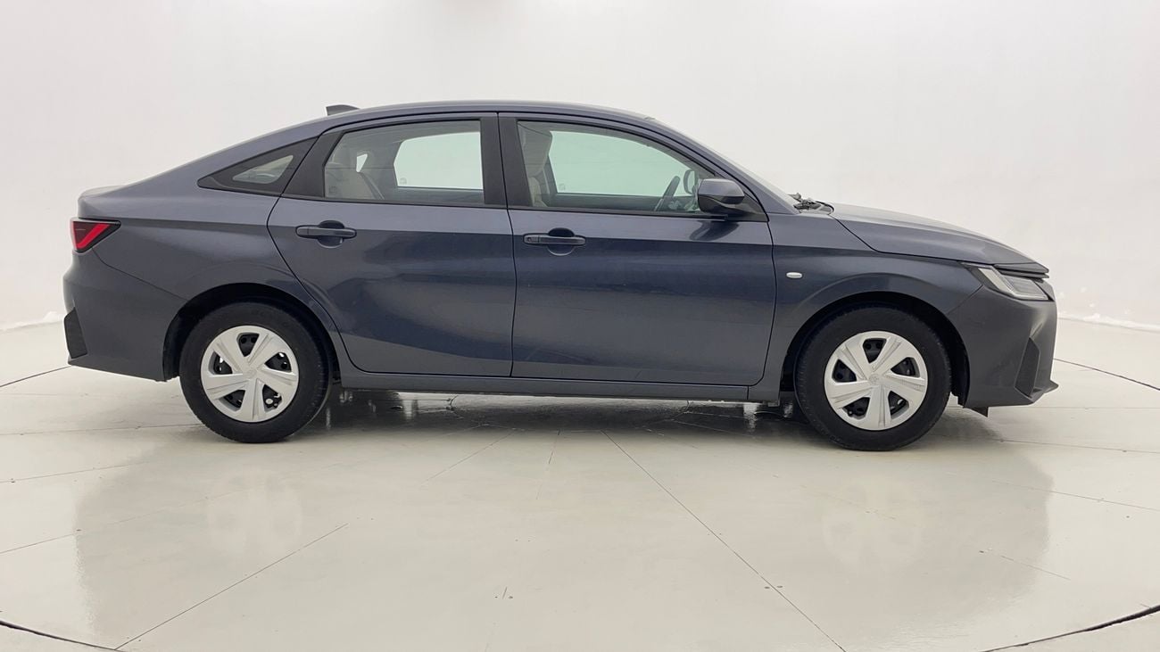 تويوتا يارس E 1.5 | بدون دفعة مقدمة | اختبار القيادة في المنزل